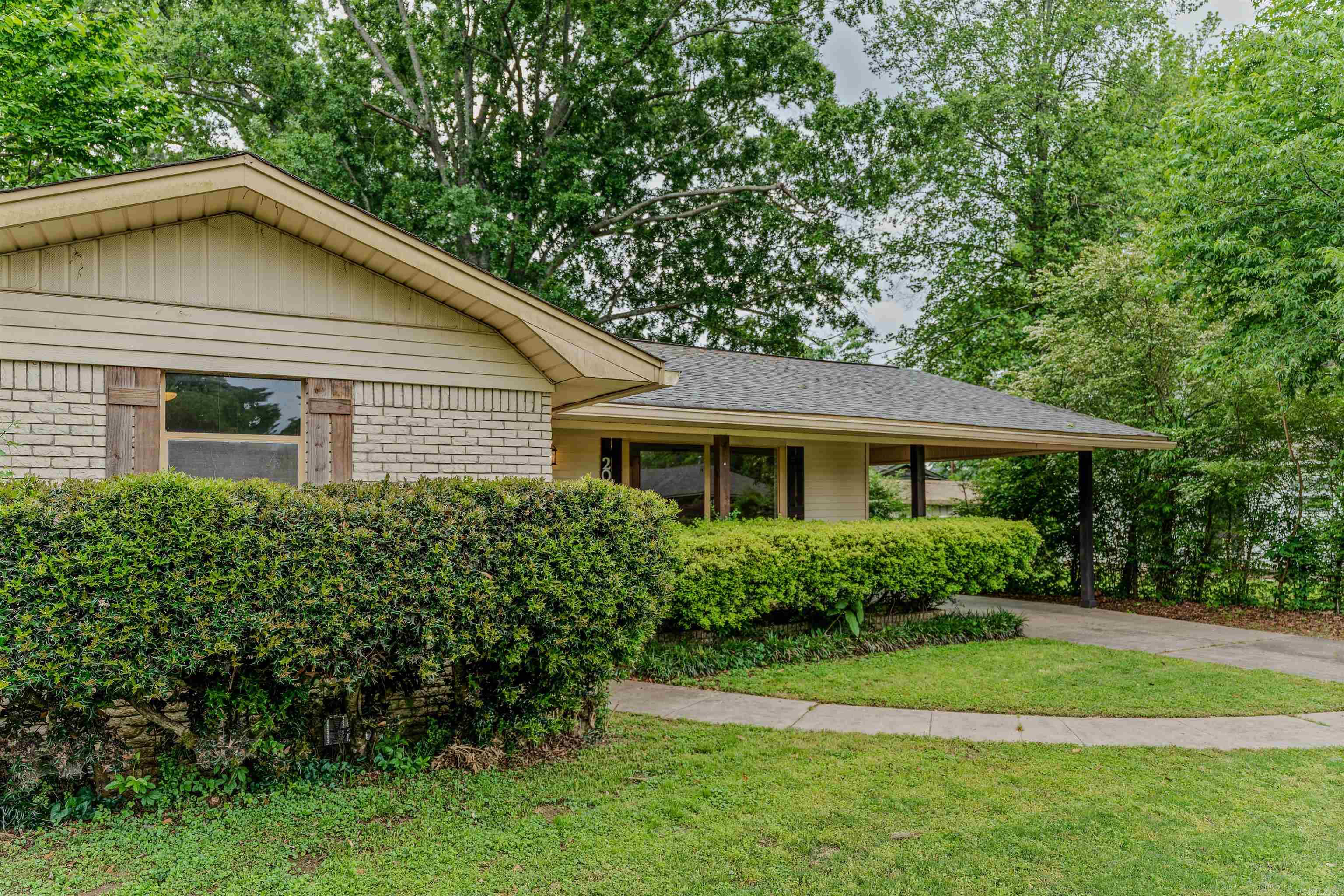 TROUTT - Residential