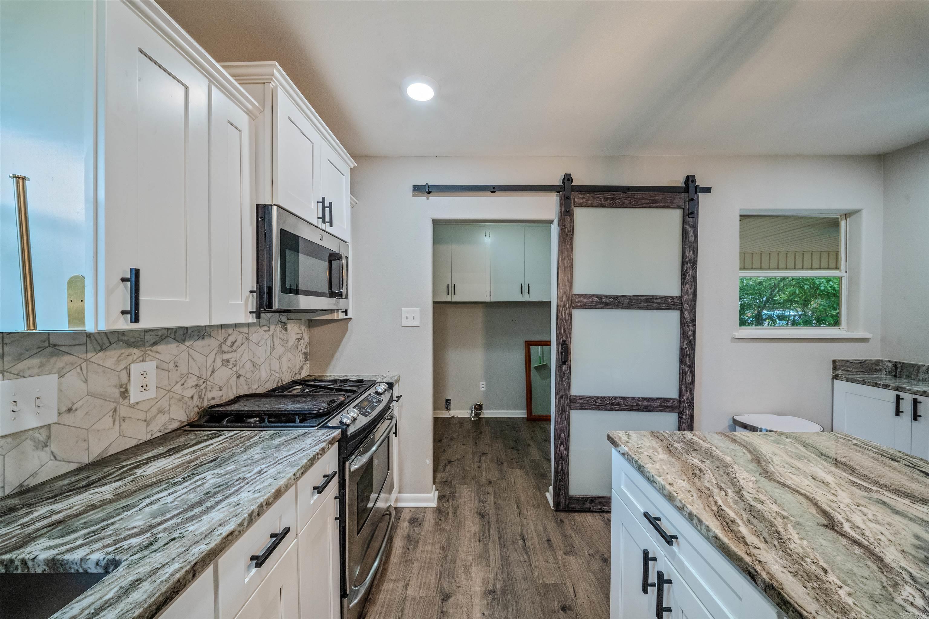 TROUTT - Residential