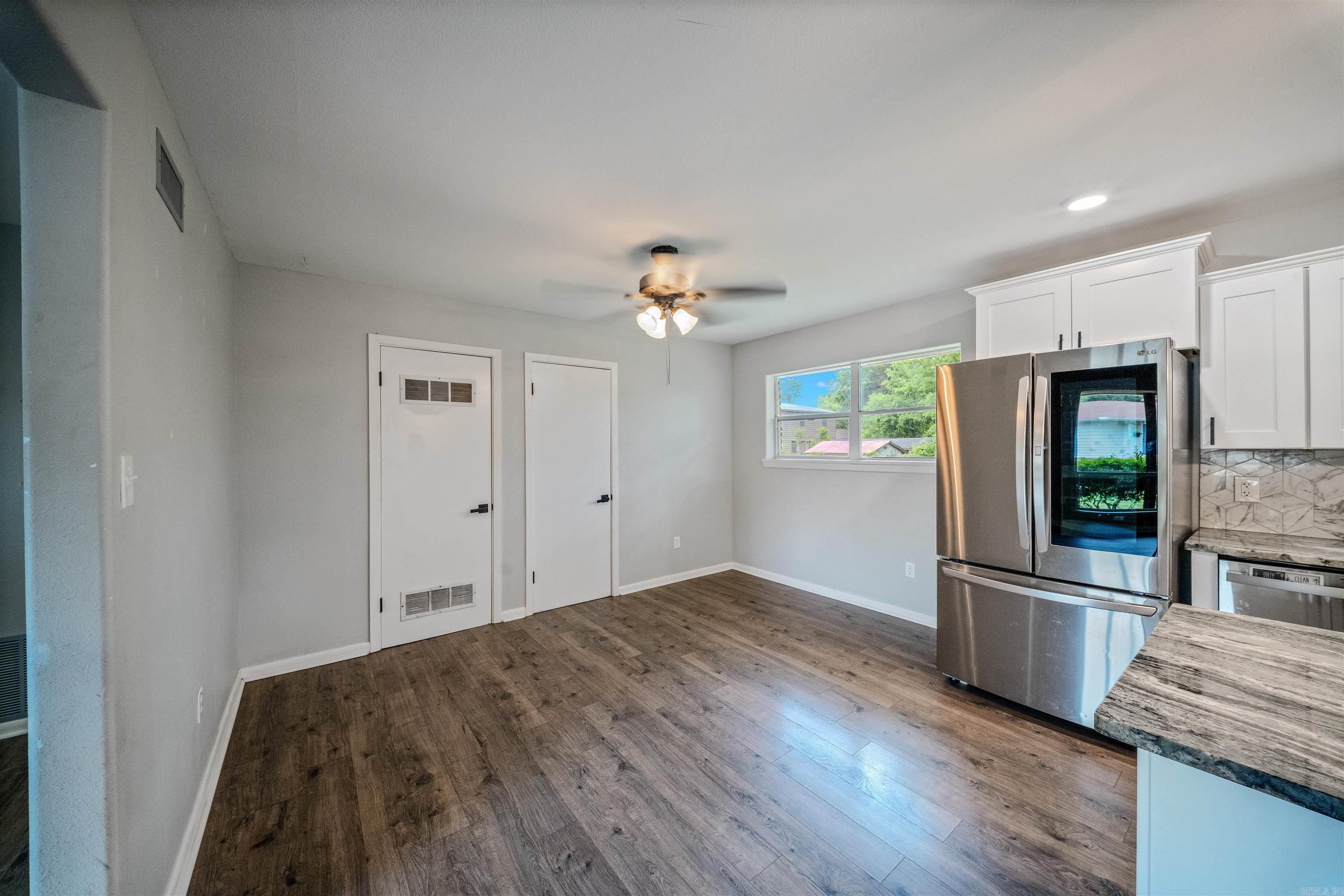 TROUTT - Residential