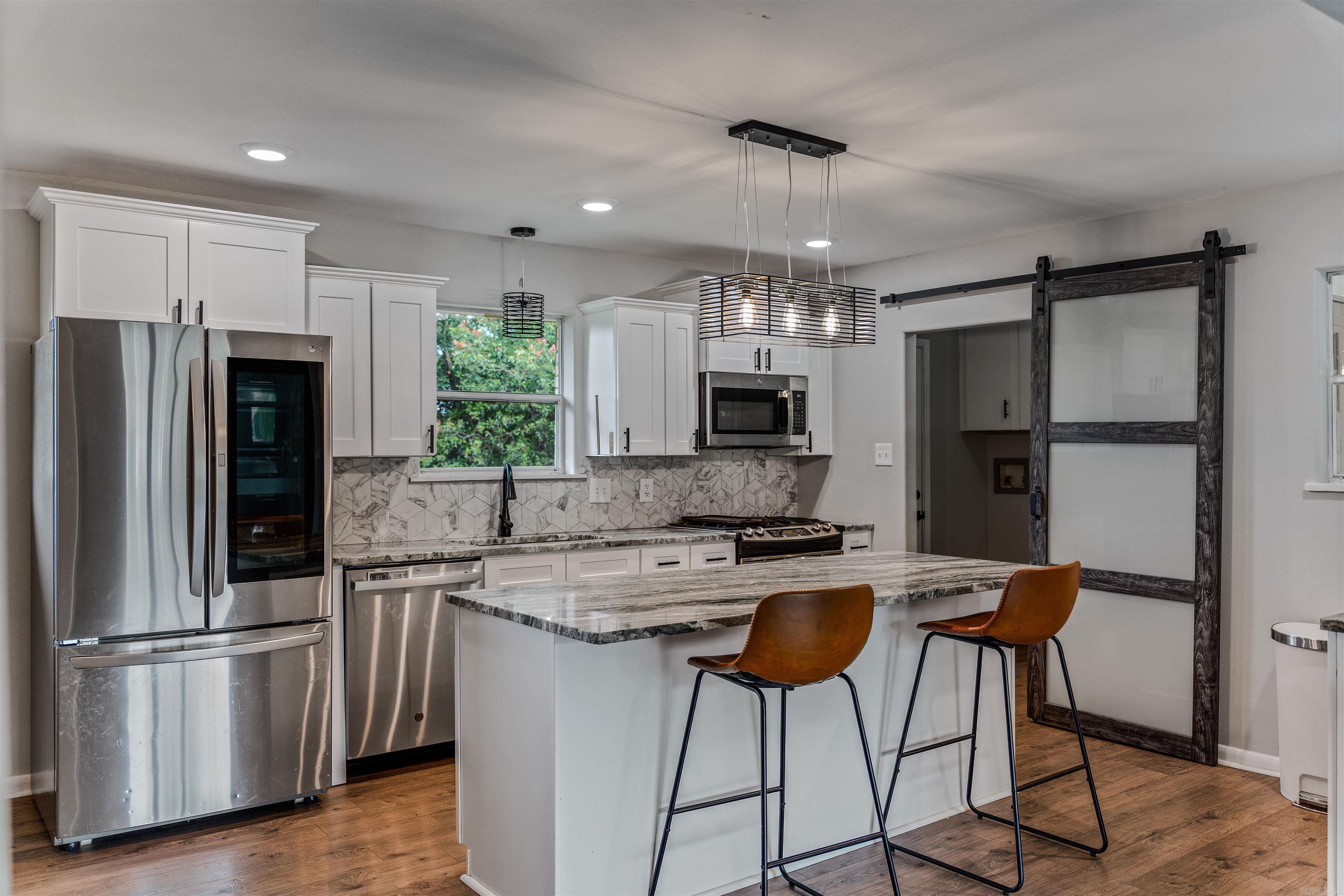 TROUTT - Residential