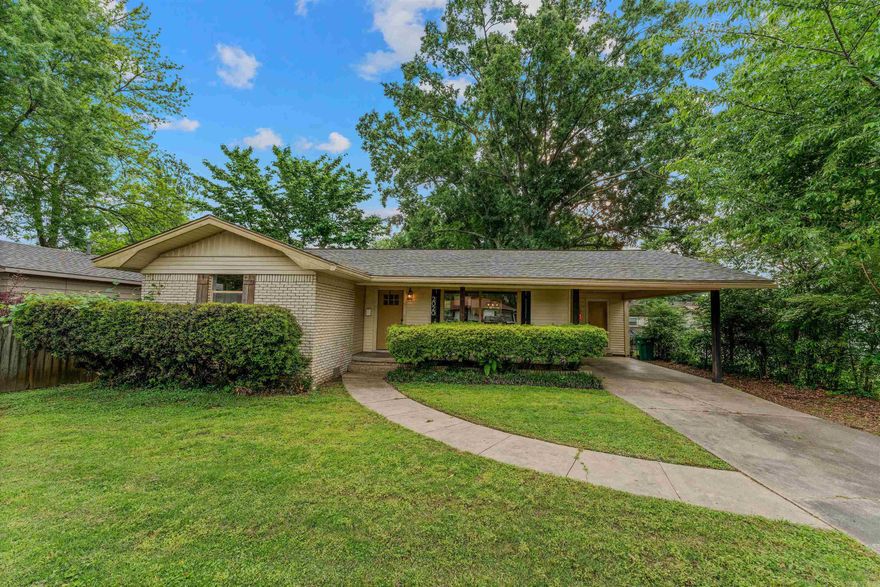 Welcome to this charming and updated 1954 home featuring 2 bedrooms and 1 full bath. This move-in ready property offers modern touches while maintaining its original character. Conveniently located near Caldwell Elementary, making it a great option for families. Whether you're a first time home buyer or looking to downsize, this home is a perfect fit!! Schedule your showing today!!!