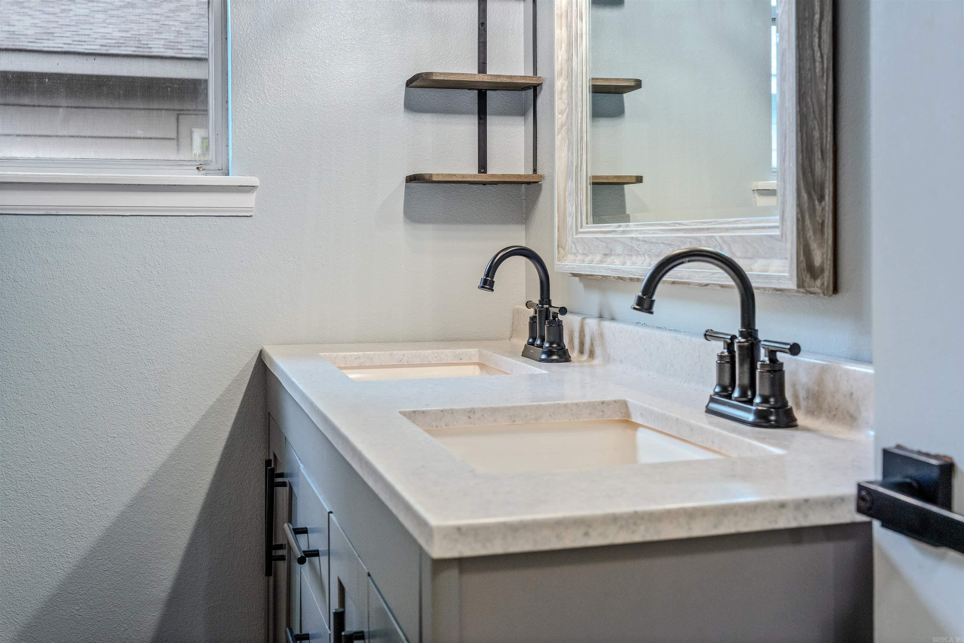 TROUTT - Residential