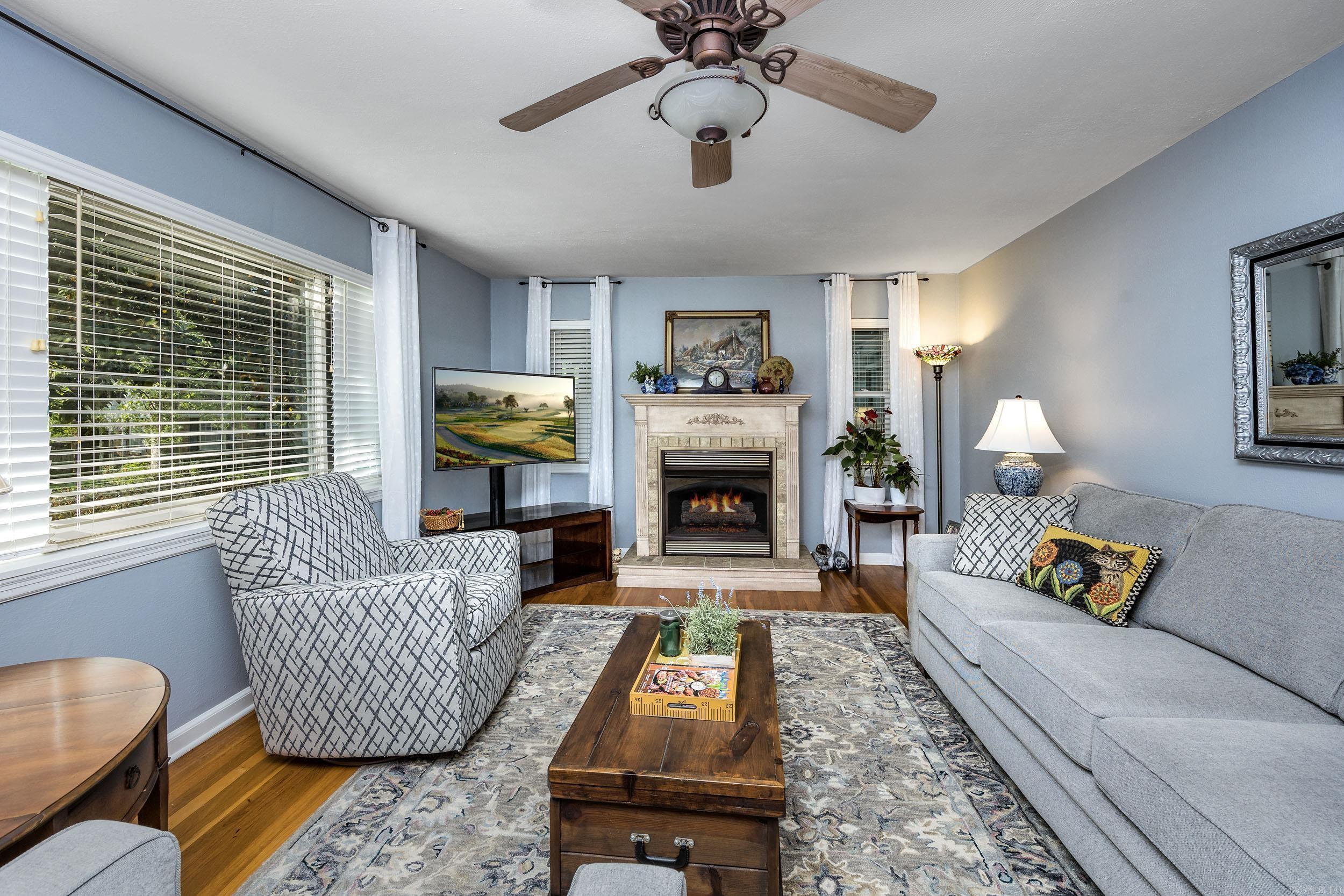 KINGWOOD PLACE - Residential