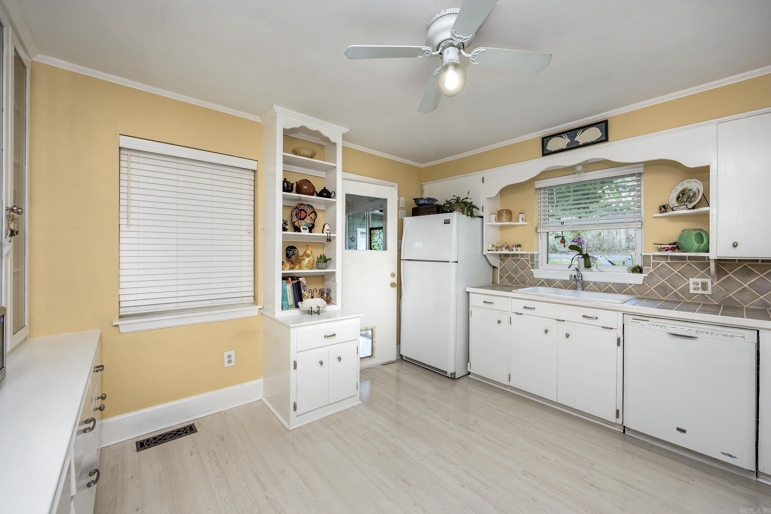 KINGWOOD PLACE - Residential