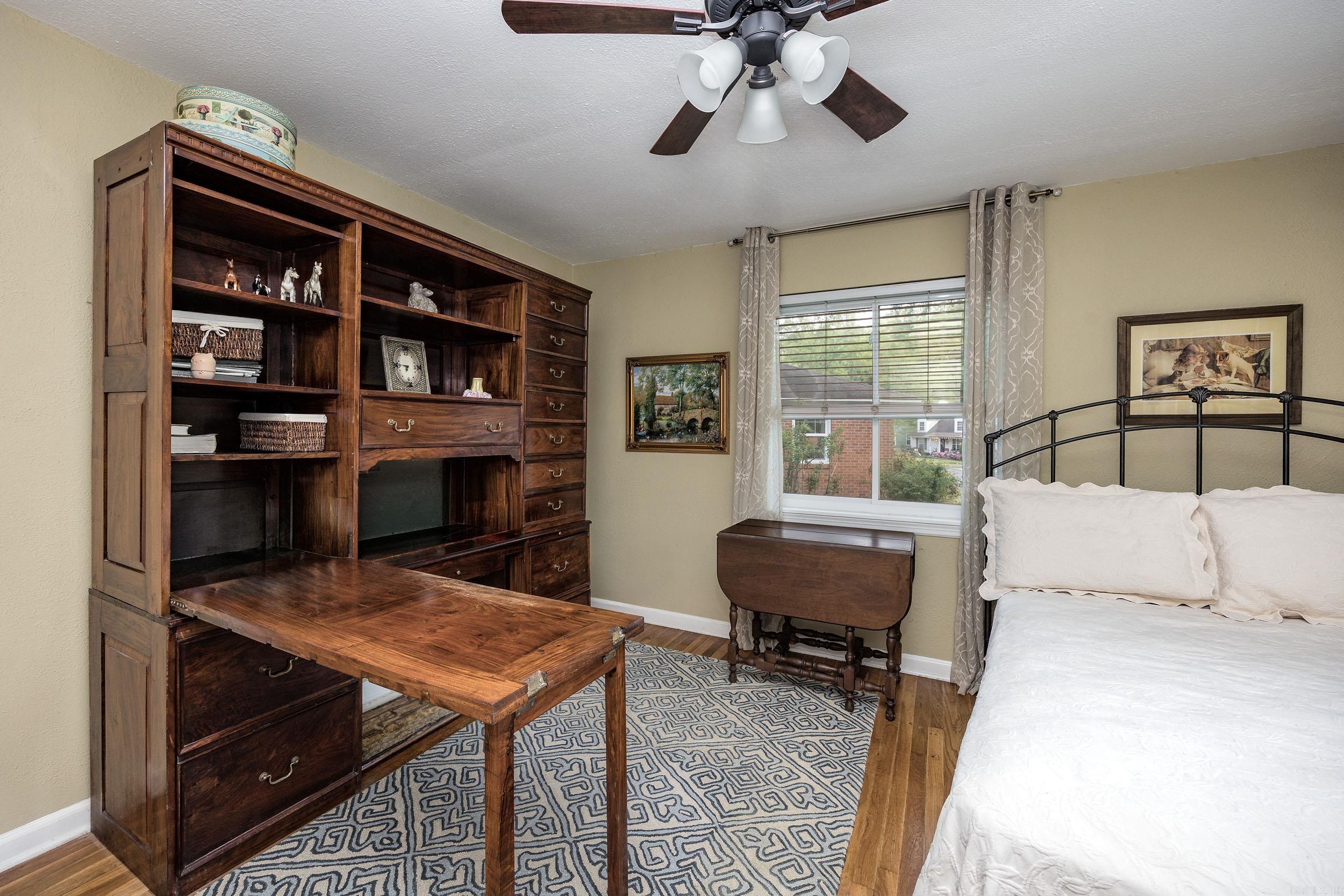 KINGWOOD PLACE - Residential