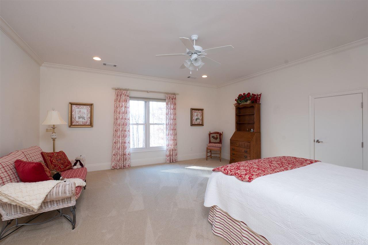 CHENAL DOWNS - Residential