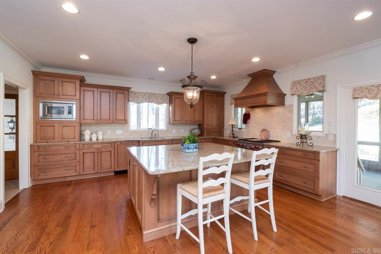 CHENAL DOWNS - Residential