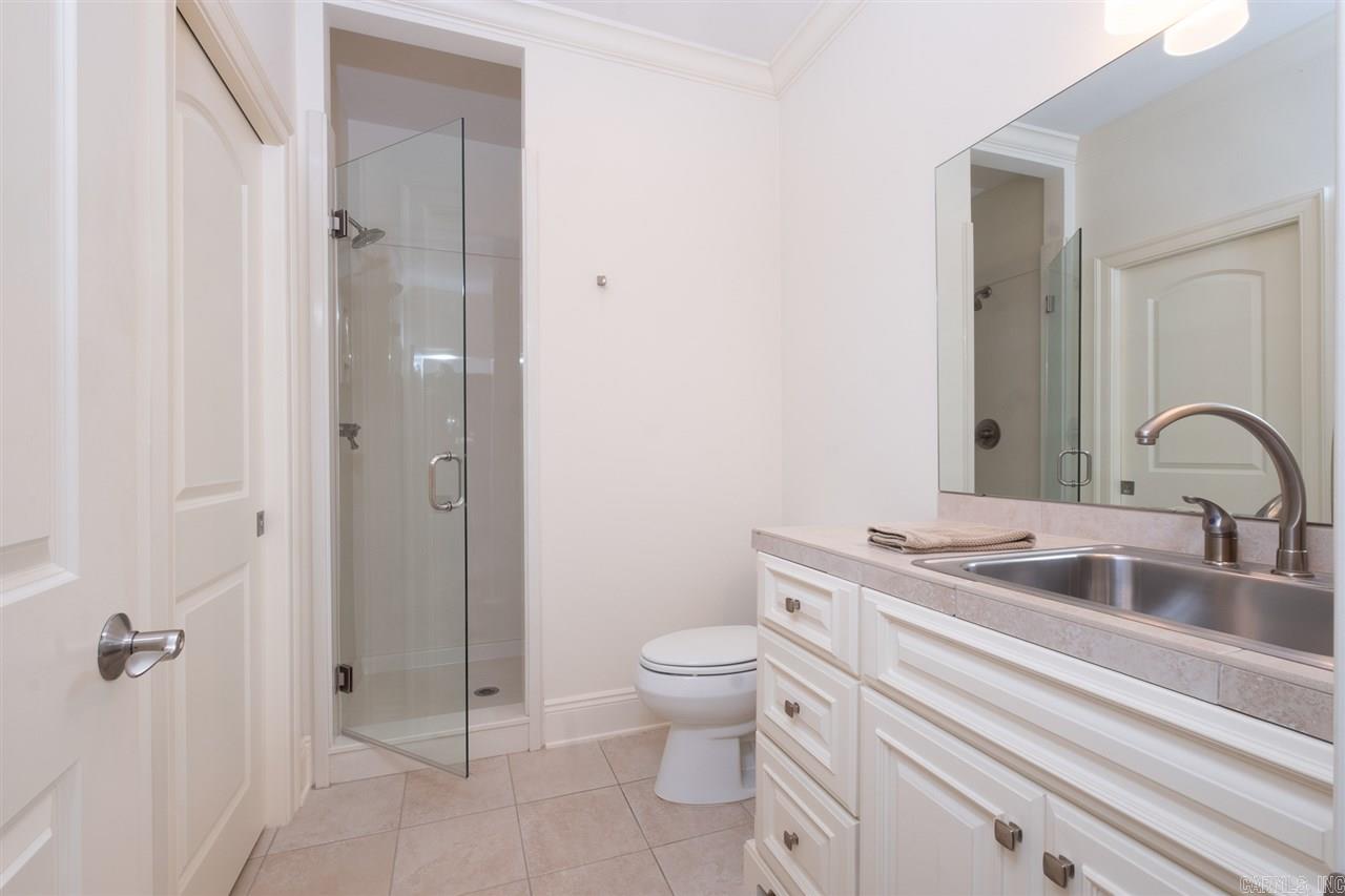 CHENAL DOWNS - Residential