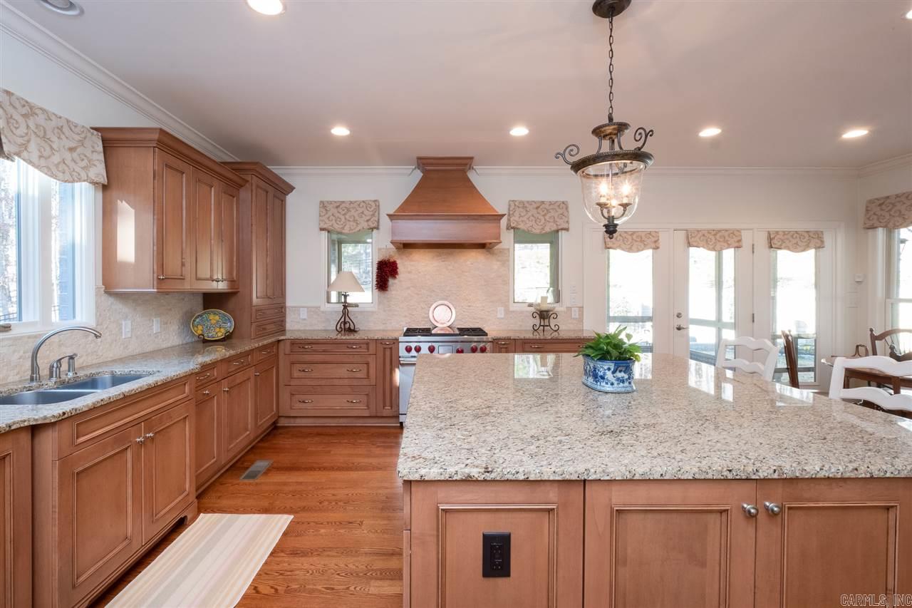 CHENAL DOWNS - Residential