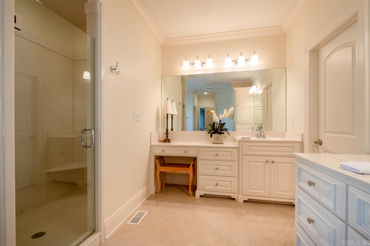 CHENAL DOWNS - Residential