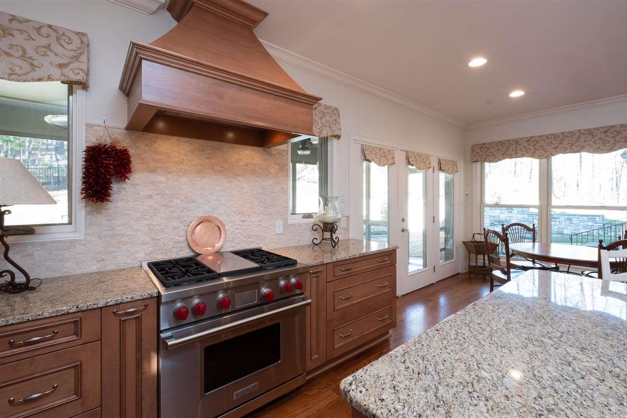 CHENAL DOWNS - Residential