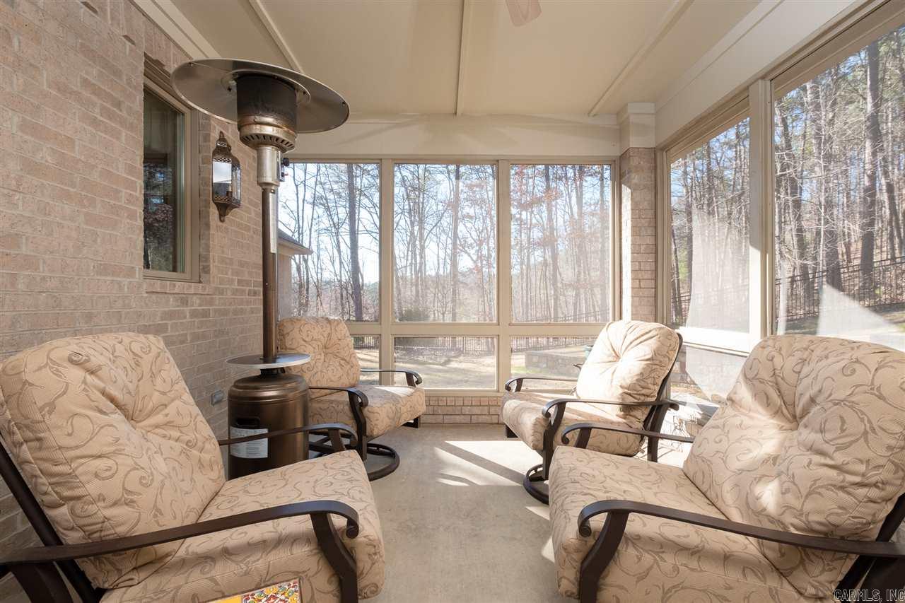 CHENAL DOWNS - Residential