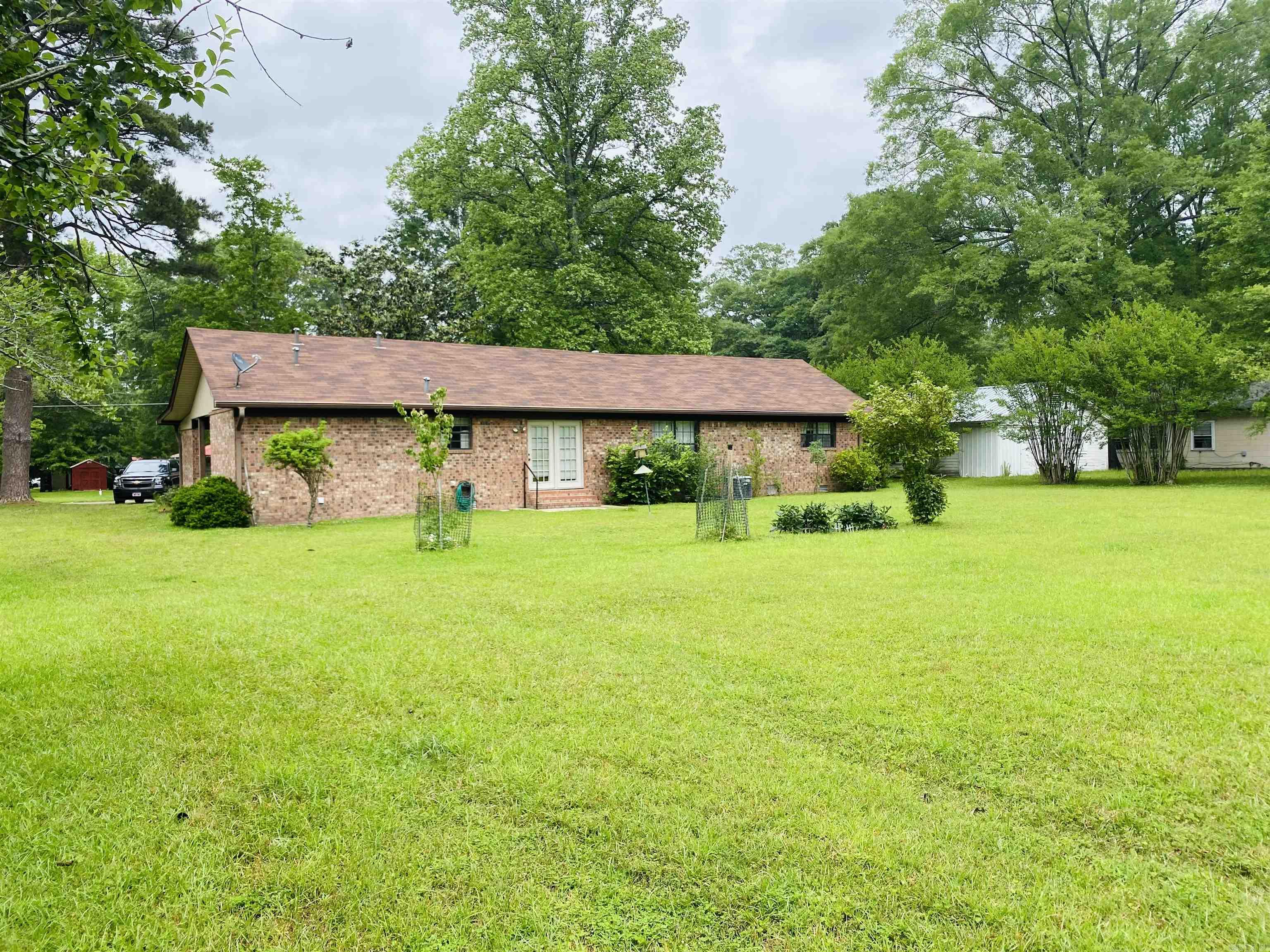 MCKAY AND RUSSO SD FRV - Residential