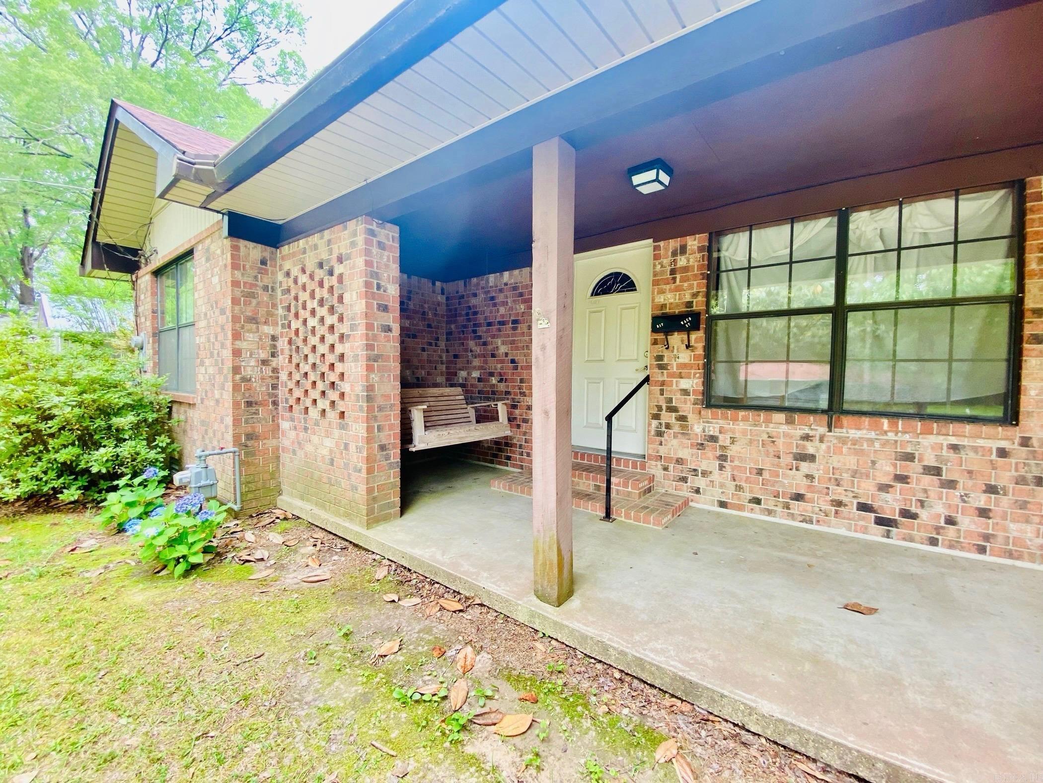 MCKAY AND RUSSO SD FRV - Residential