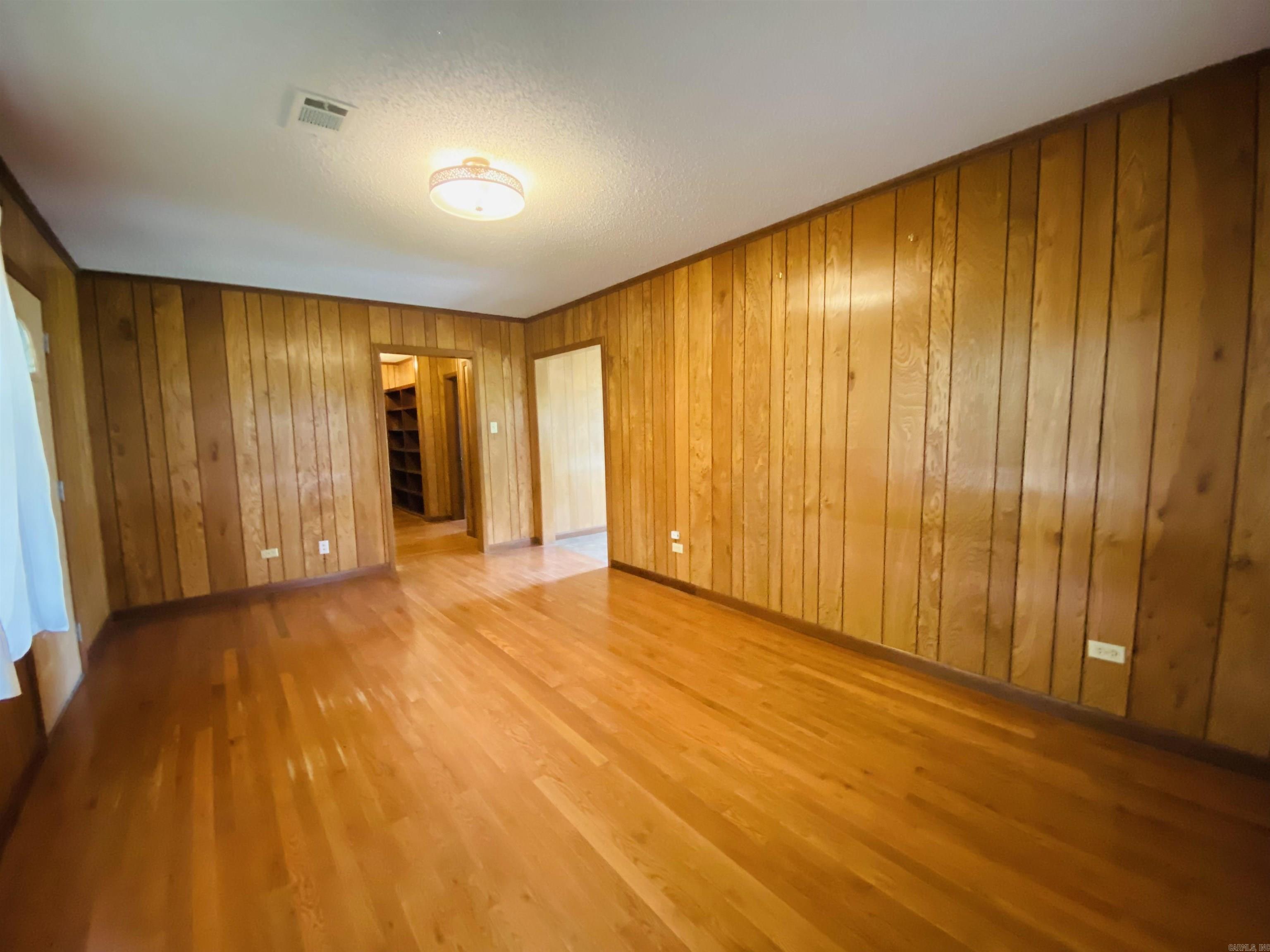 MCKAY AND RUSSO SD FRV - Residential