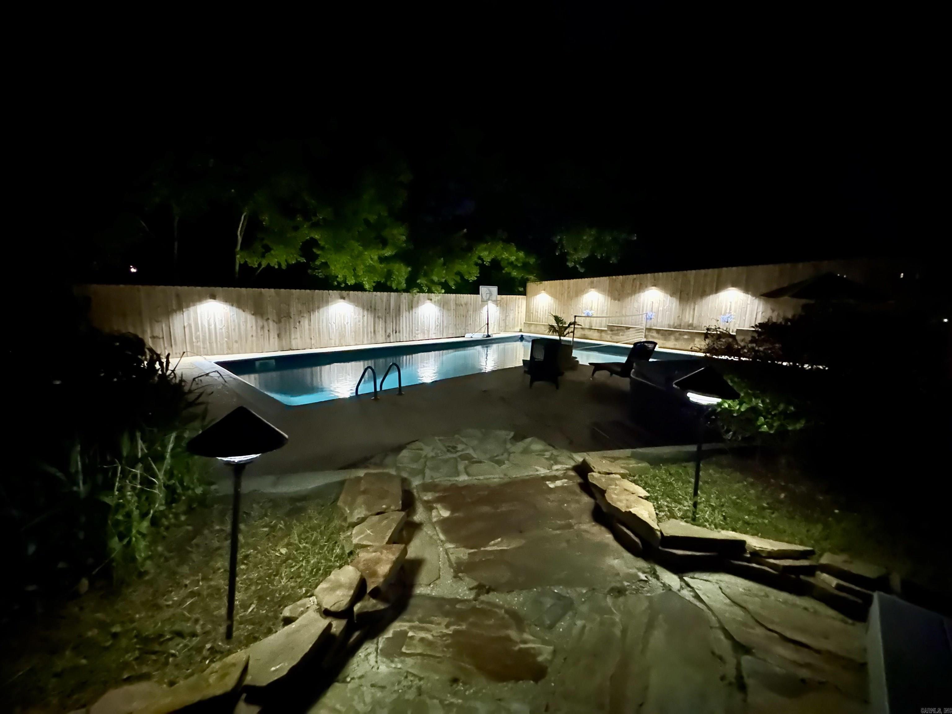 WOODLAND HILLS  # 4 - Residential