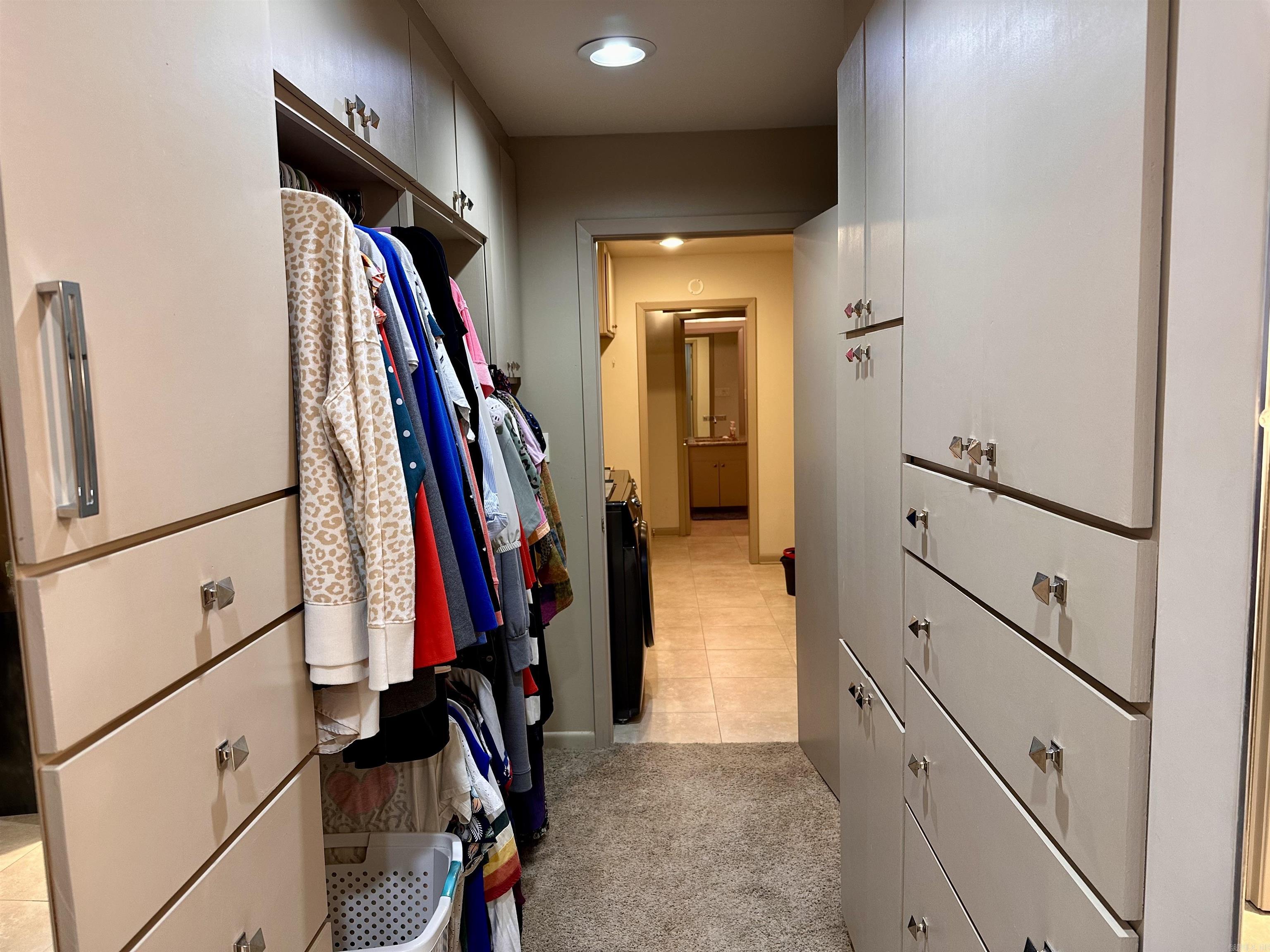 WOODLAND HILLS  # 4 - Residential