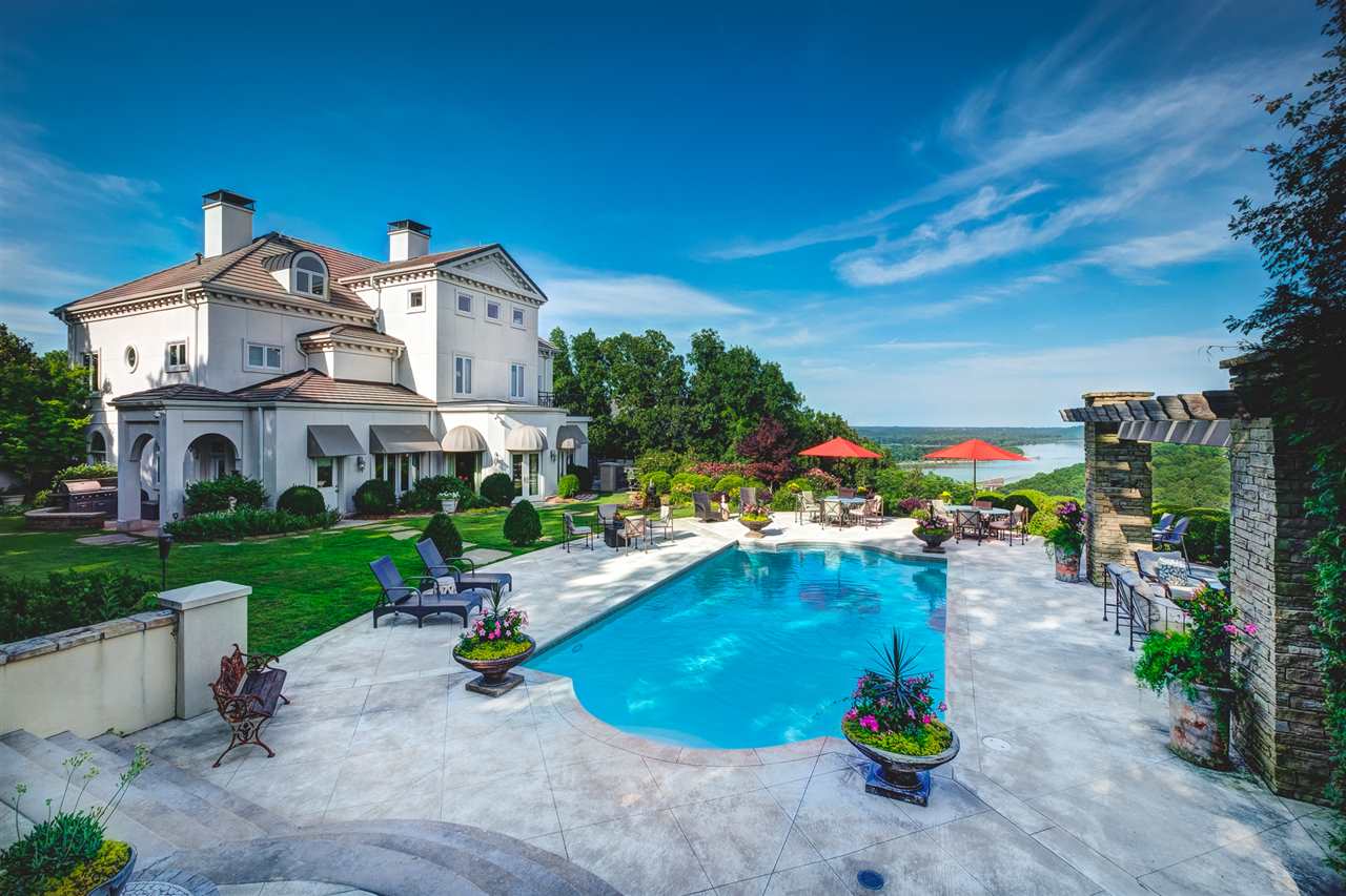 RIVERVIEW POINT - Residential