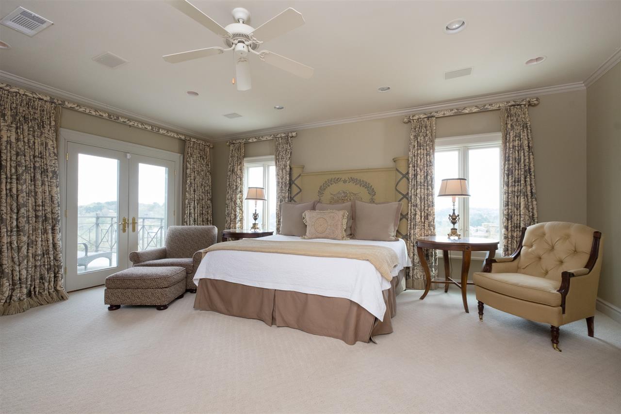 RIVERVIEW POINT - Residential