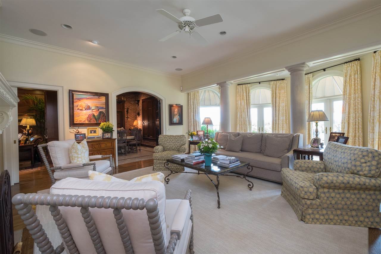 RIVERVIEW POINT - Residential