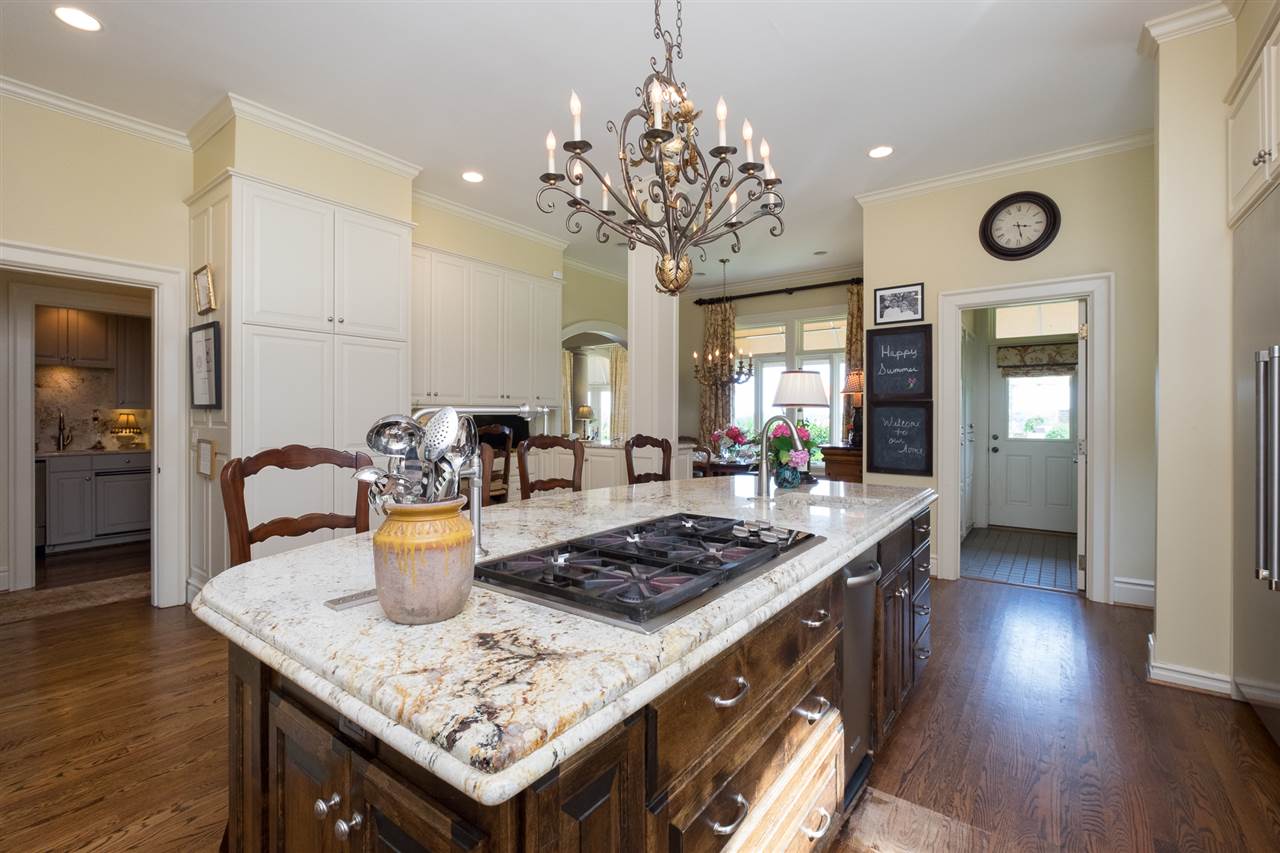 RIVERVIEW POINT - Residential