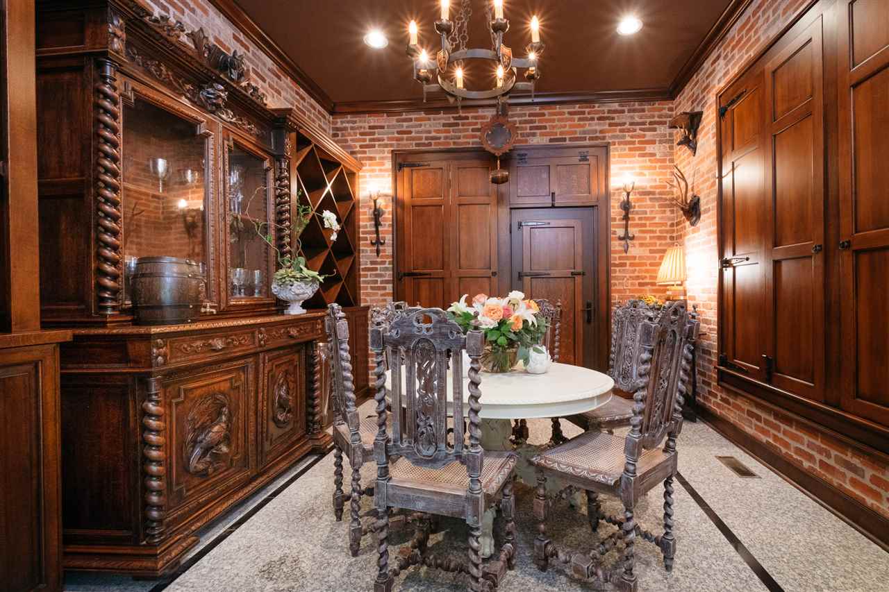 RIVERVIEW POINT - Residential