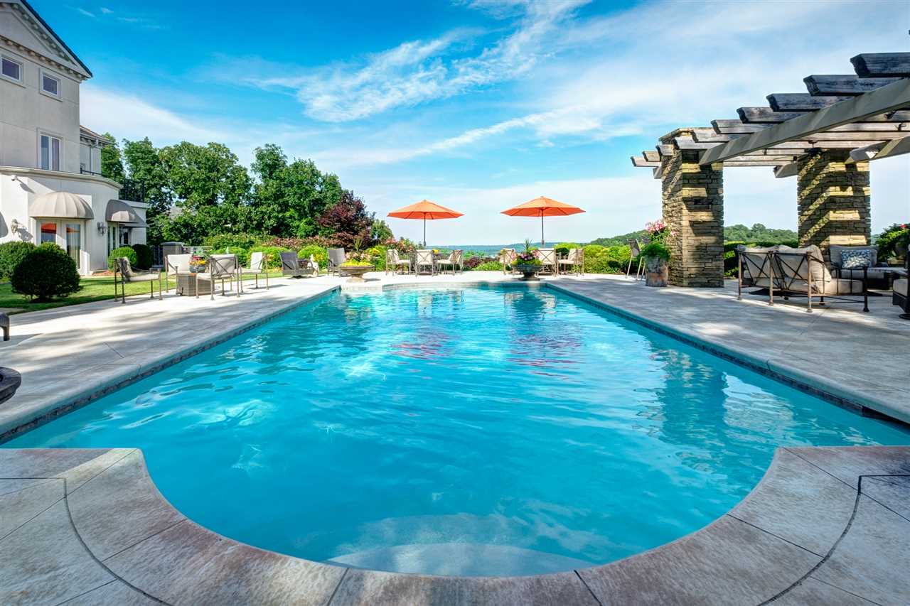 RIVERVIEW POINT - Residential