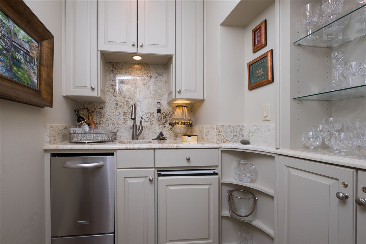 RIVERVIEW POINT - Residential