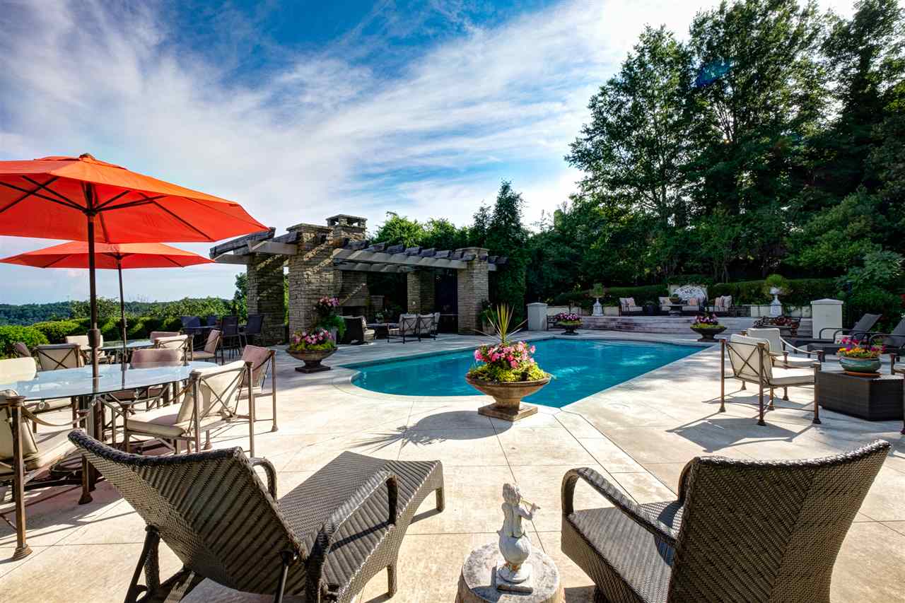 RIVERVIEW POINT - Residential