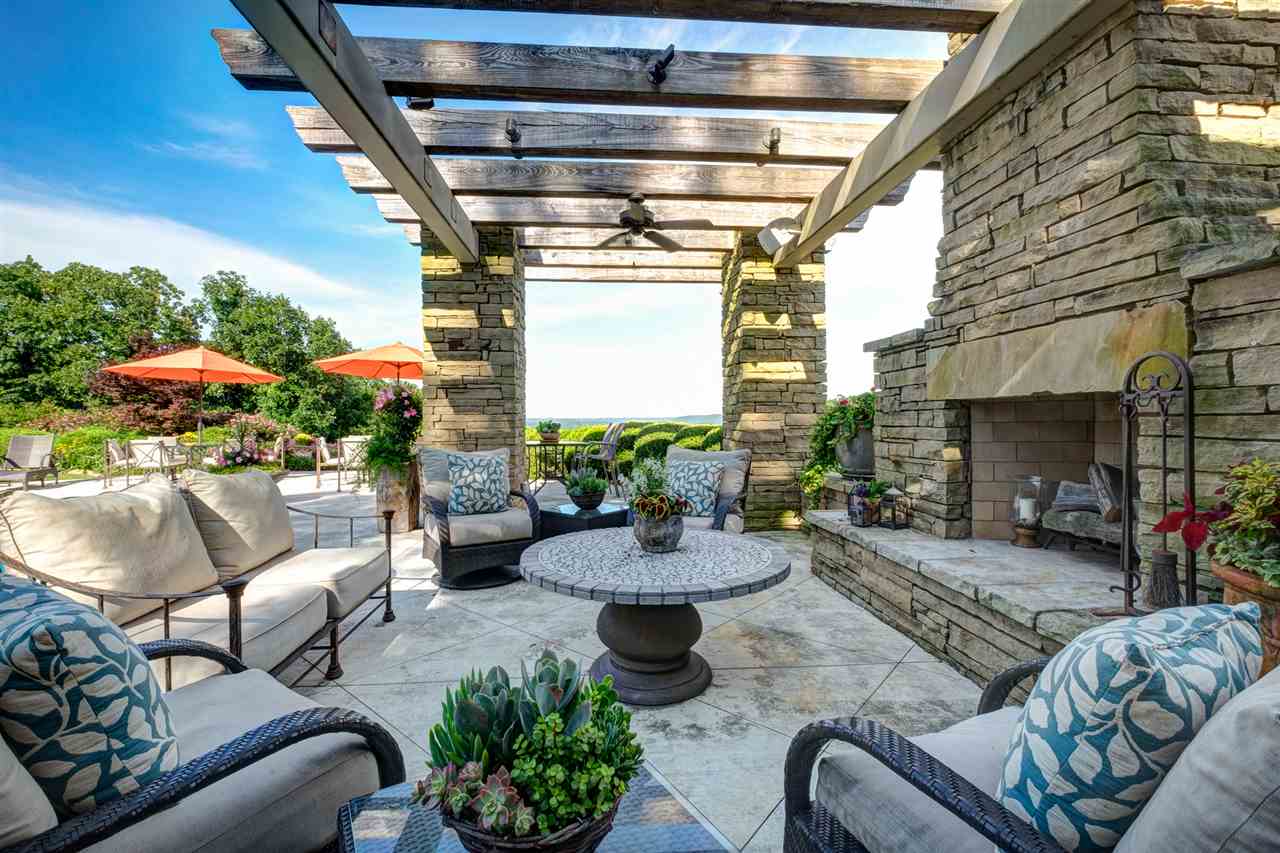 RIVERVIEW POINT - Residential