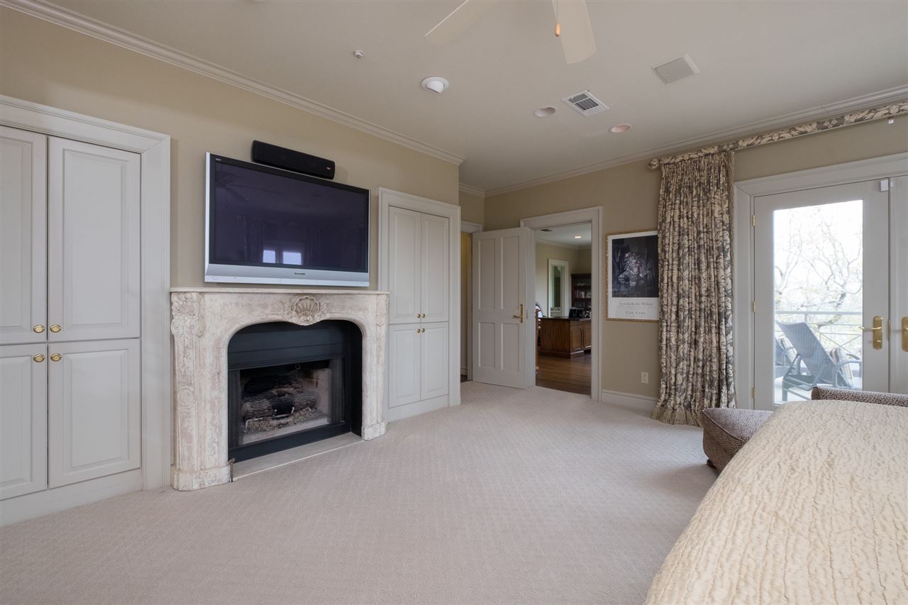 RIVERVIEW POINT - Residential