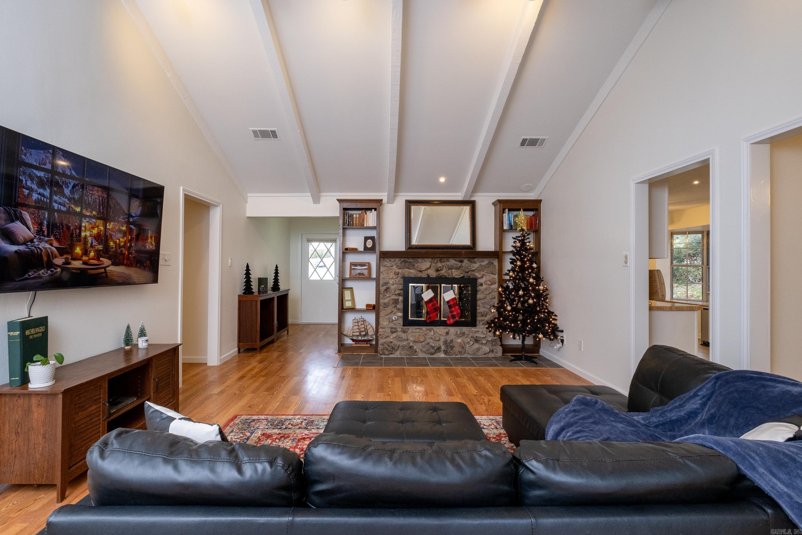 PLEASANT FOREST - Residential