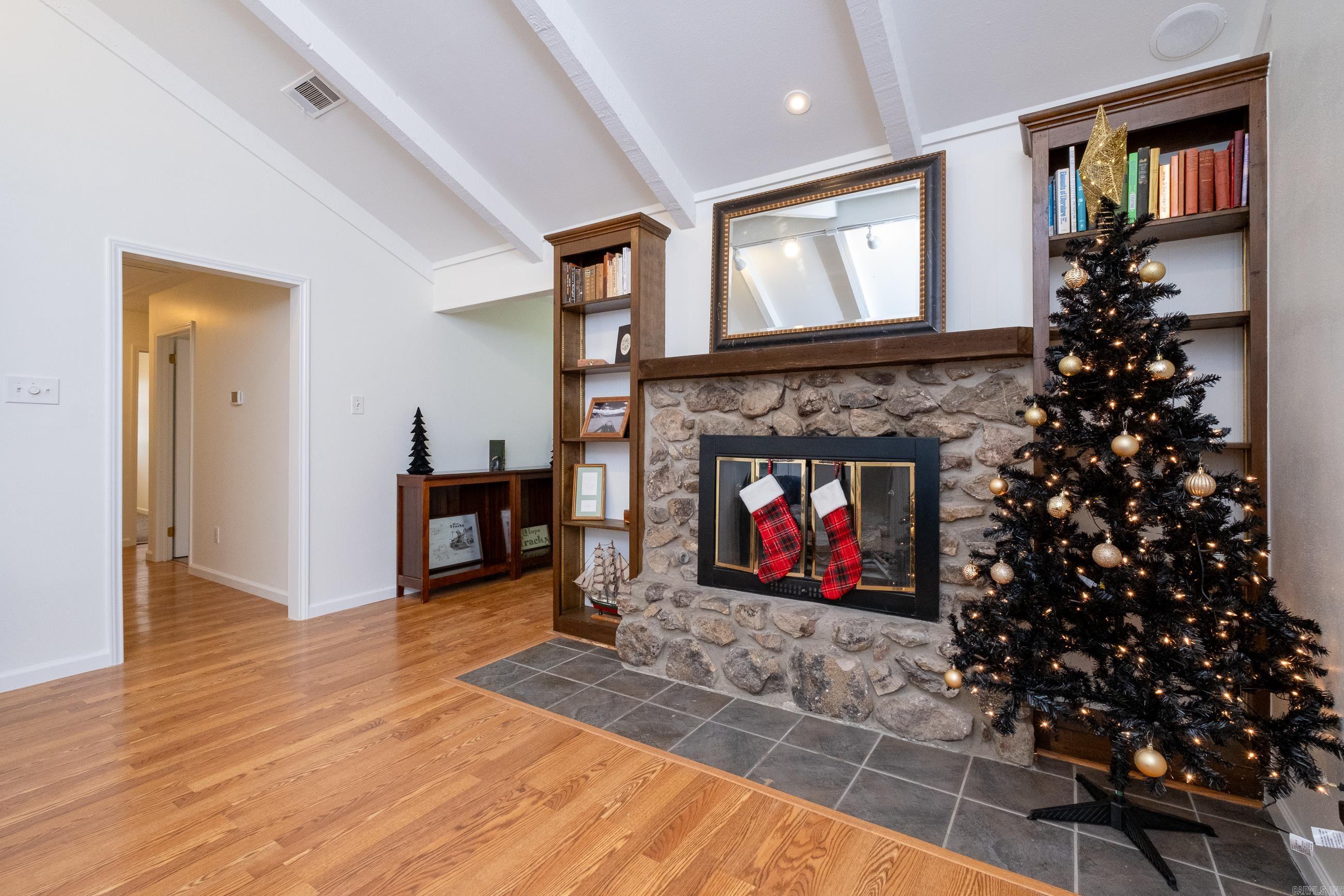 PLEASANT FOREST - Residential