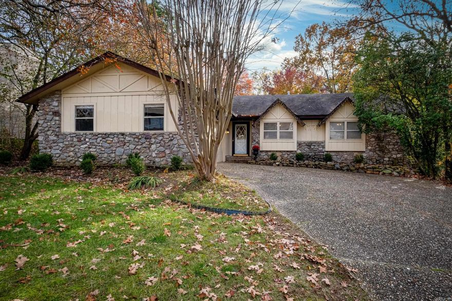 Charming one level, four bedroom home on a quiet street in West Little Rock.  Airy Livingroom with vaulted ceiling and wood-burning fireplace with gas starter.  Large eat-in kitchen with wonderful natural light.  Updated bathrooms. New carpet in three bedrooms. Entire interior of home was just painted.