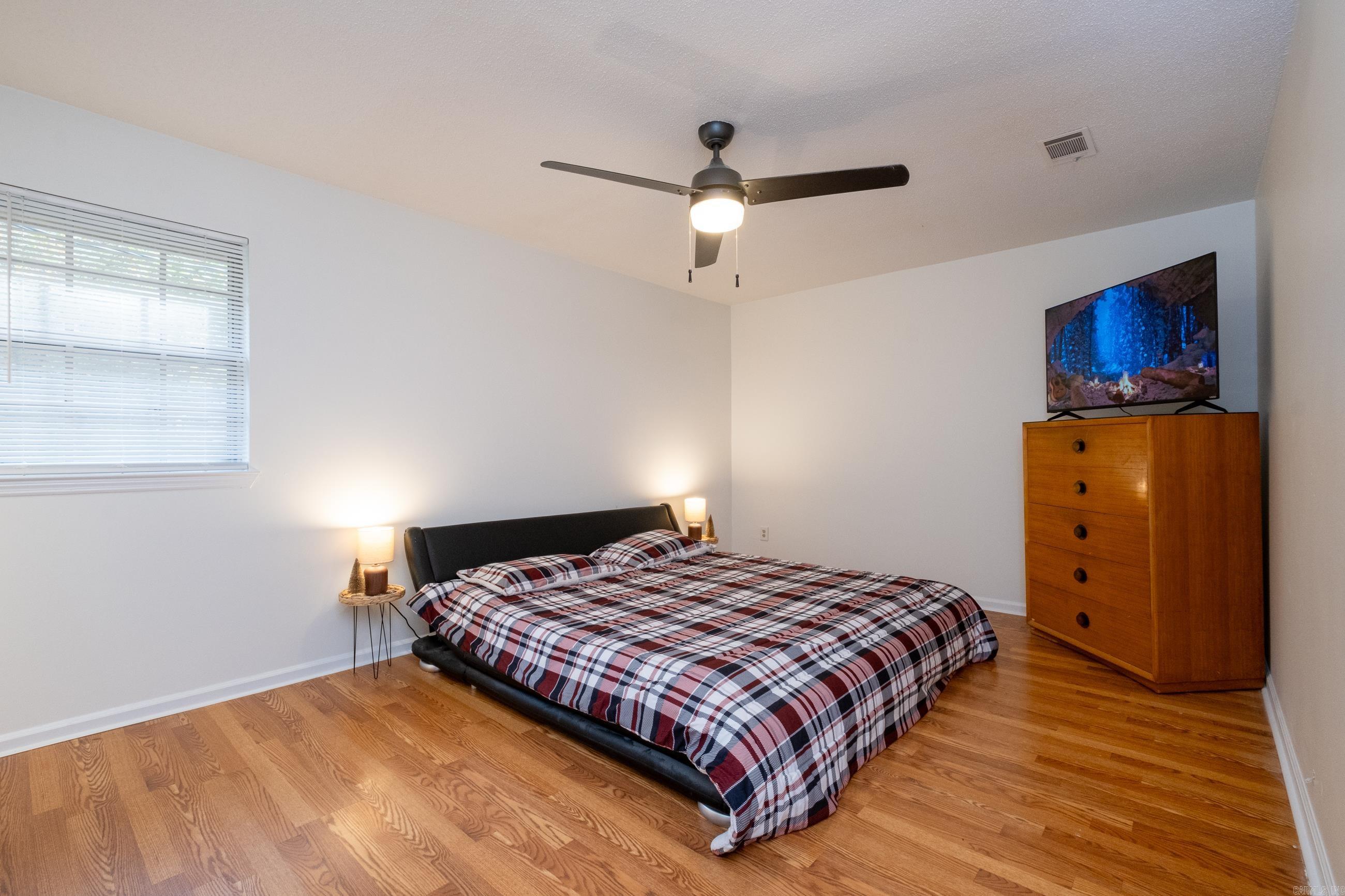 PLEASANT FOREST - Residential