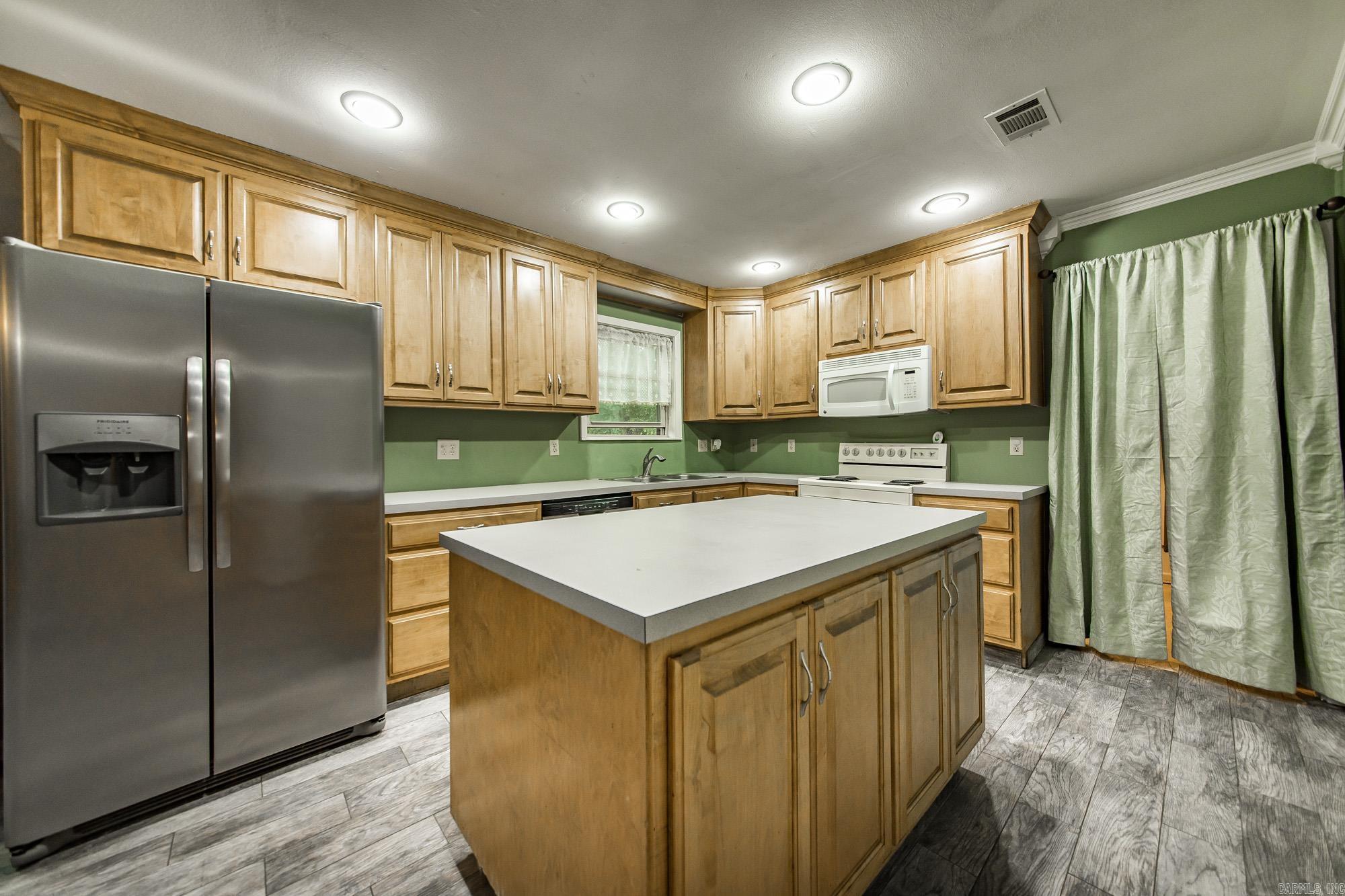 SOUTHSIDE HARDWARE - Residential