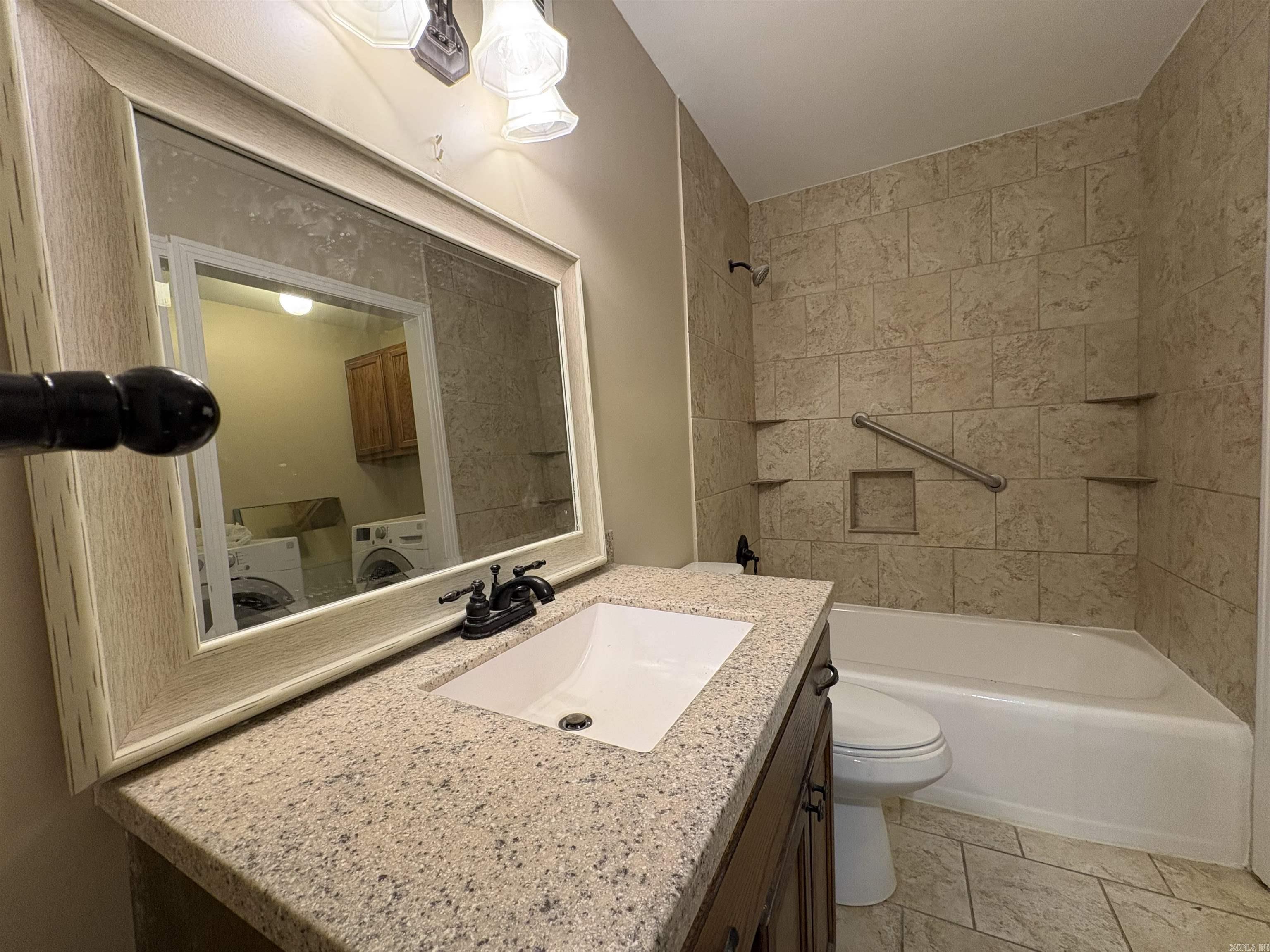 AVALON HEIGHTS - Residential