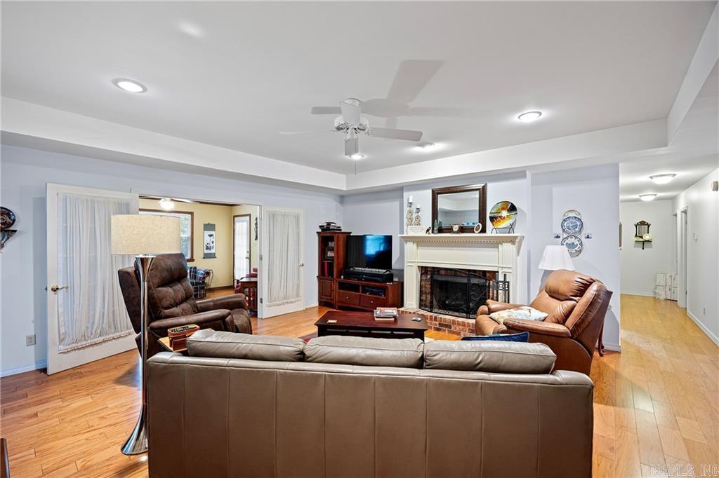 HICKORY HILLS - Residential