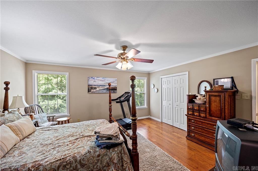 HICKORY HILLS - Residential