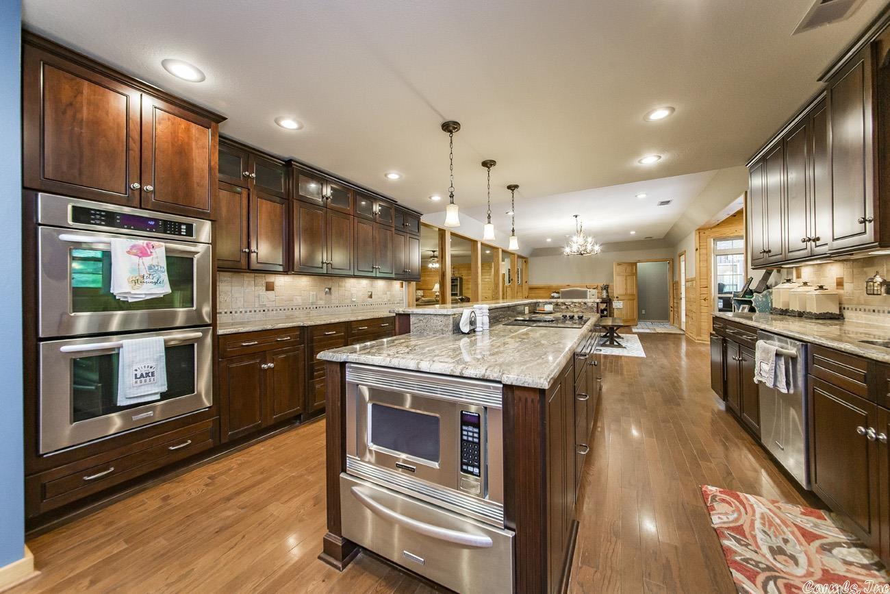 SUNSET POINT - Residential
