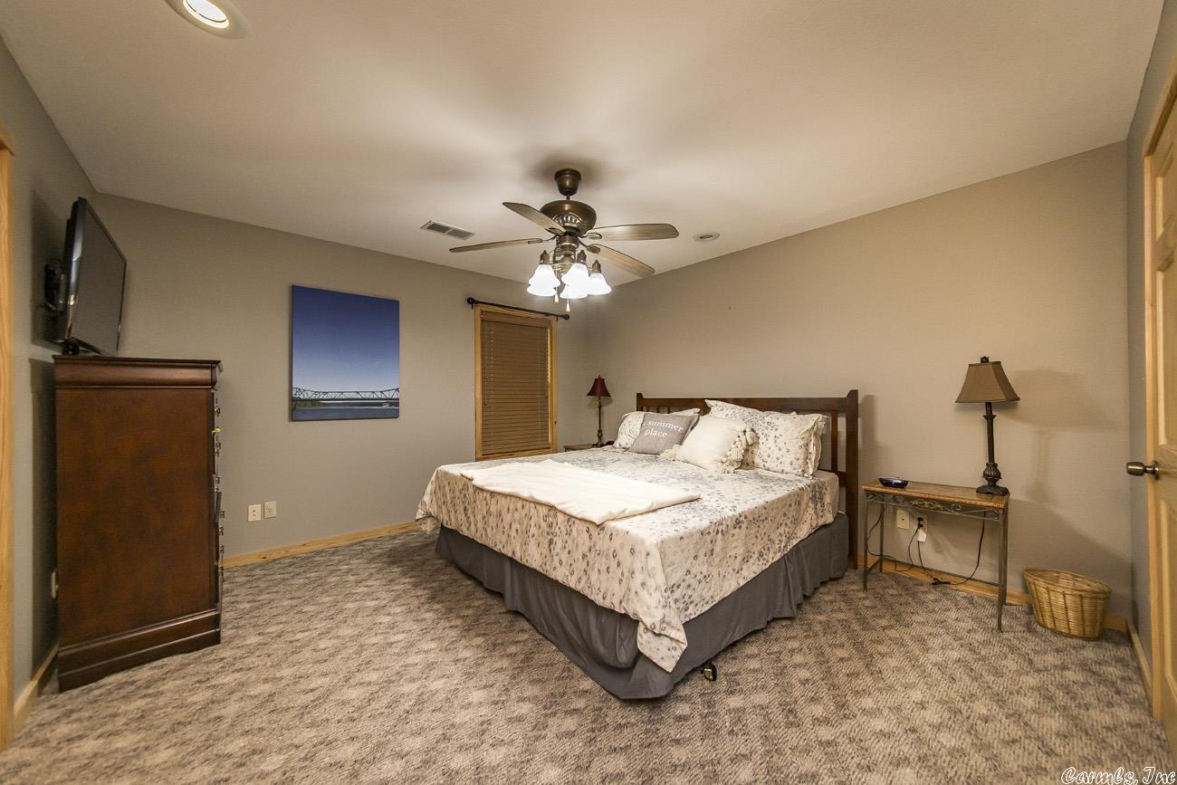 SUNSET POINT - Residential