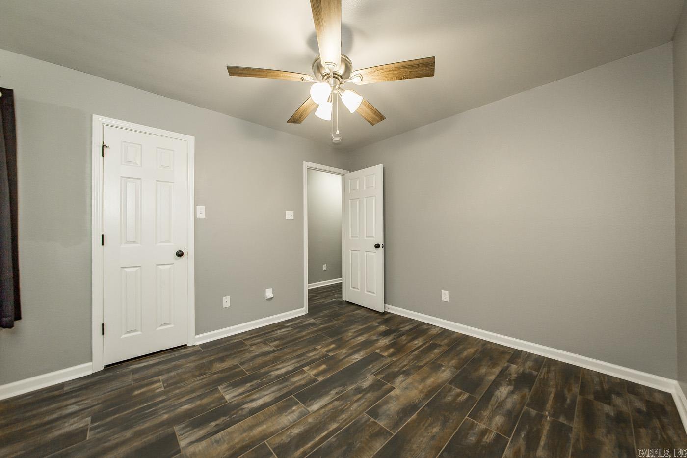 HUNTERS RUN - Residential