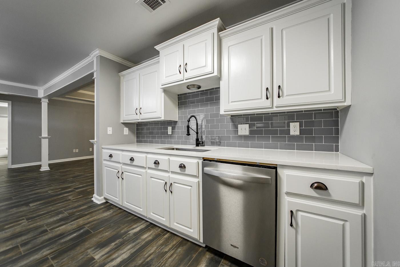 HUNTERS RUN - Residential