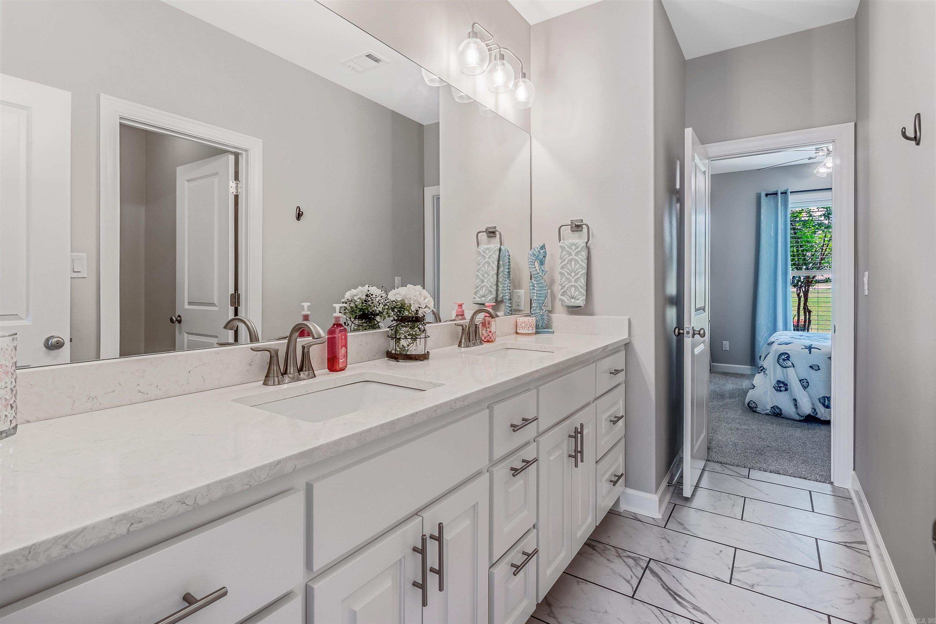 STONEHILL - Residential