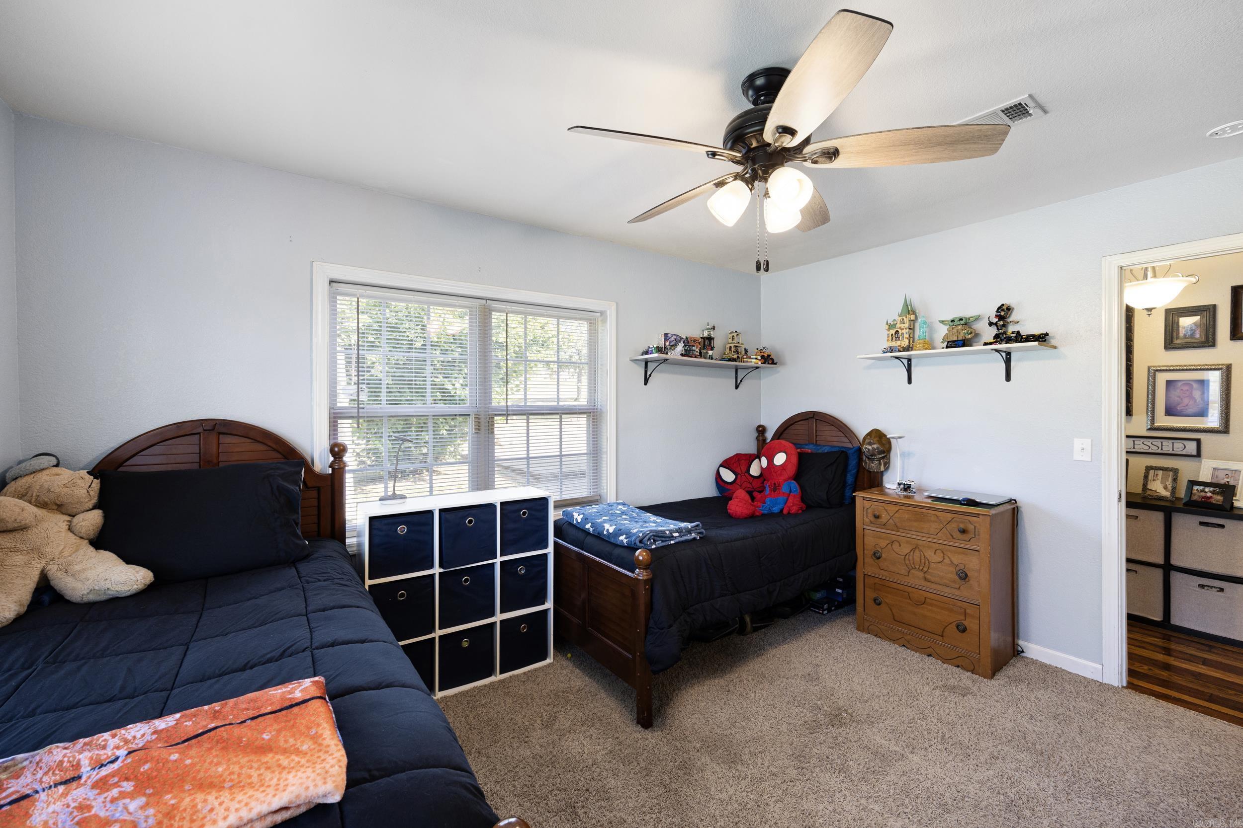 CLARKSVILLE REAL EST - Residential