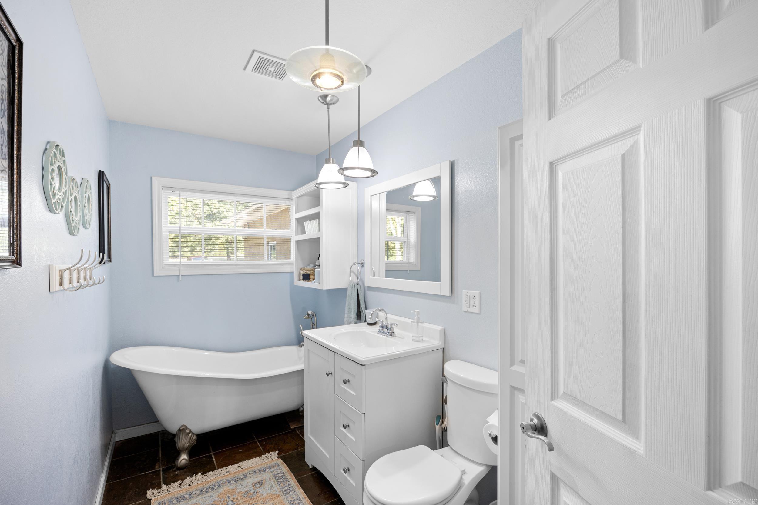 CLARKSVILLE REAL EST - Residential