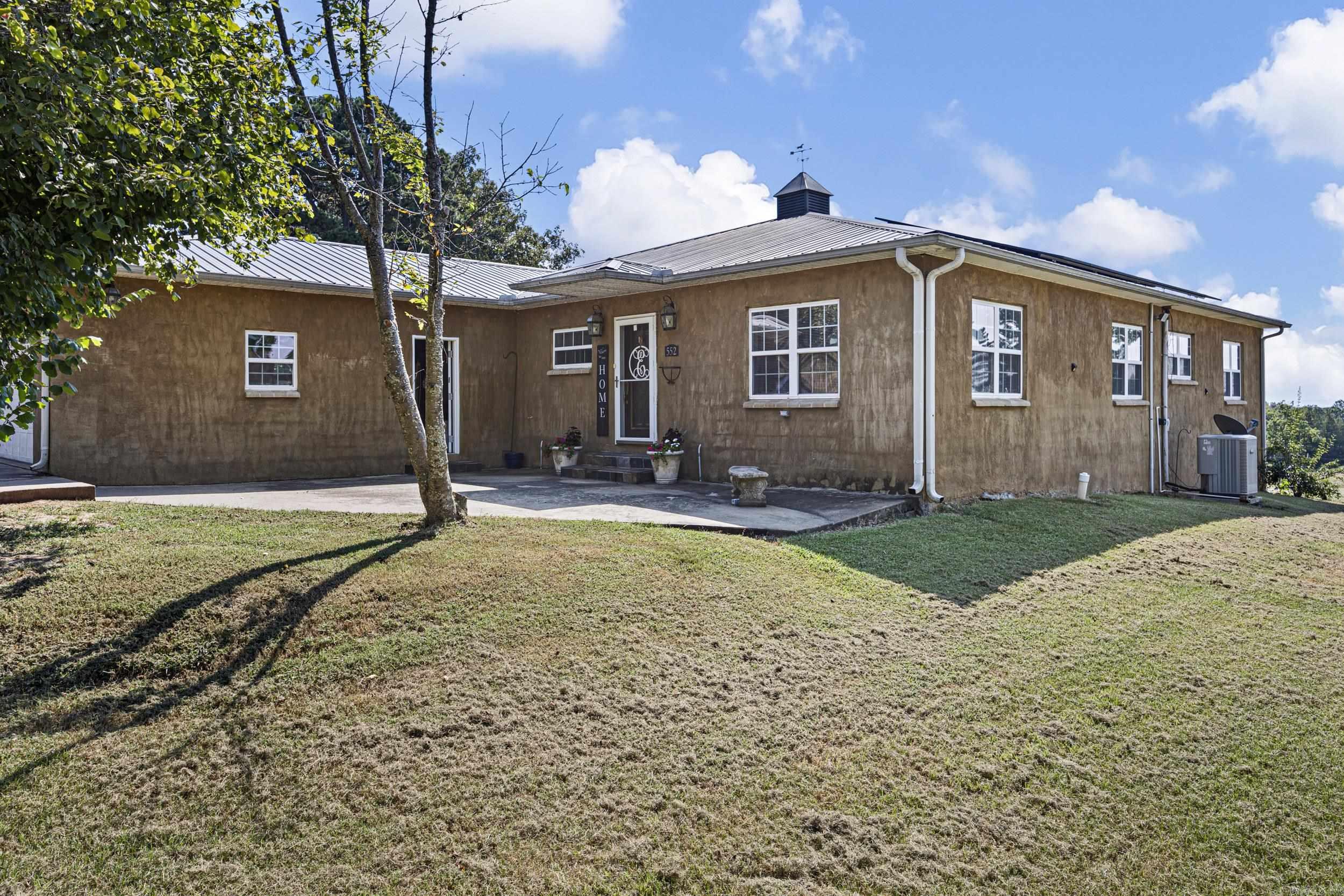 CLARKSVILLE REAL EST - Residential