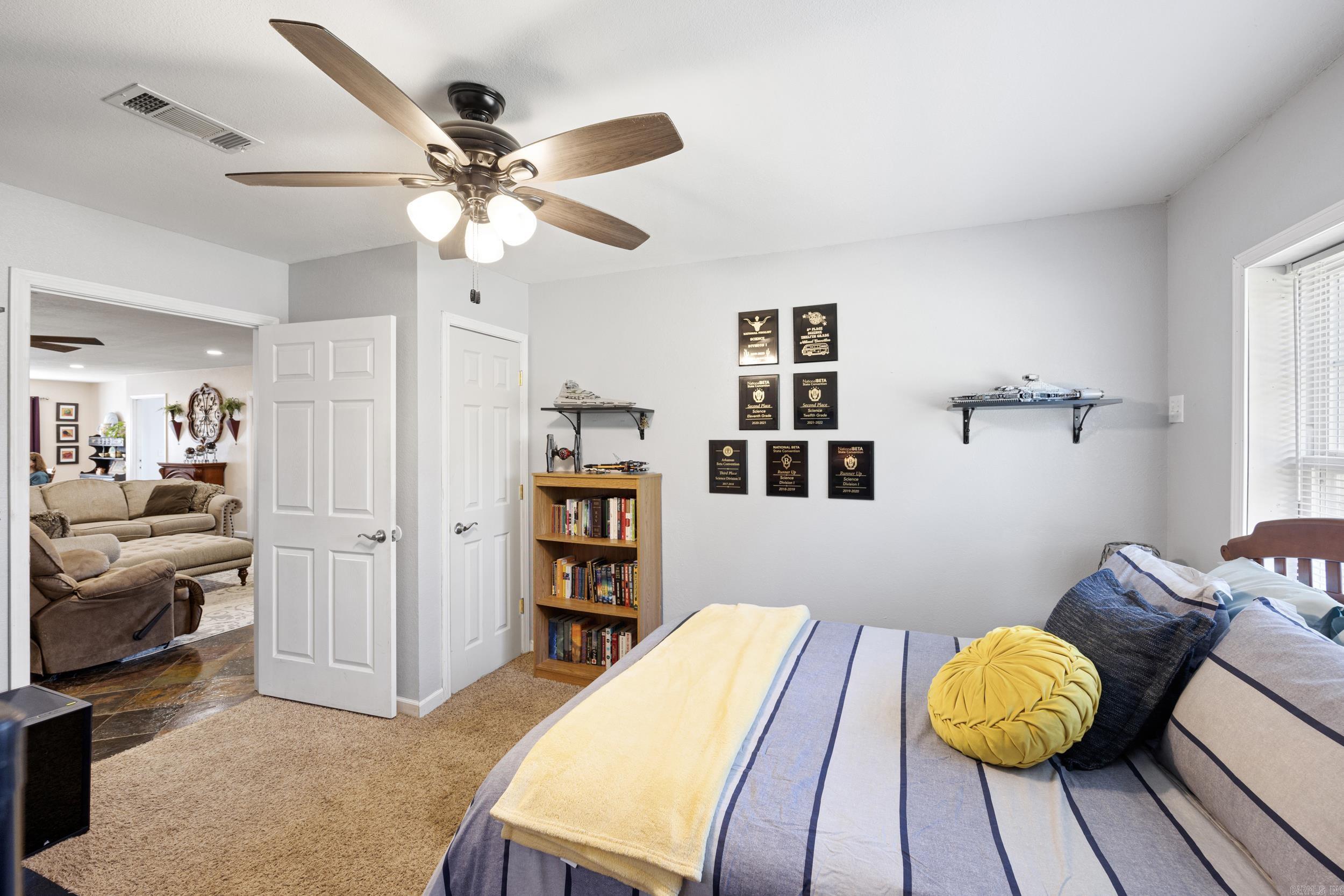 CLARKSVILLE REAL EST - Residential