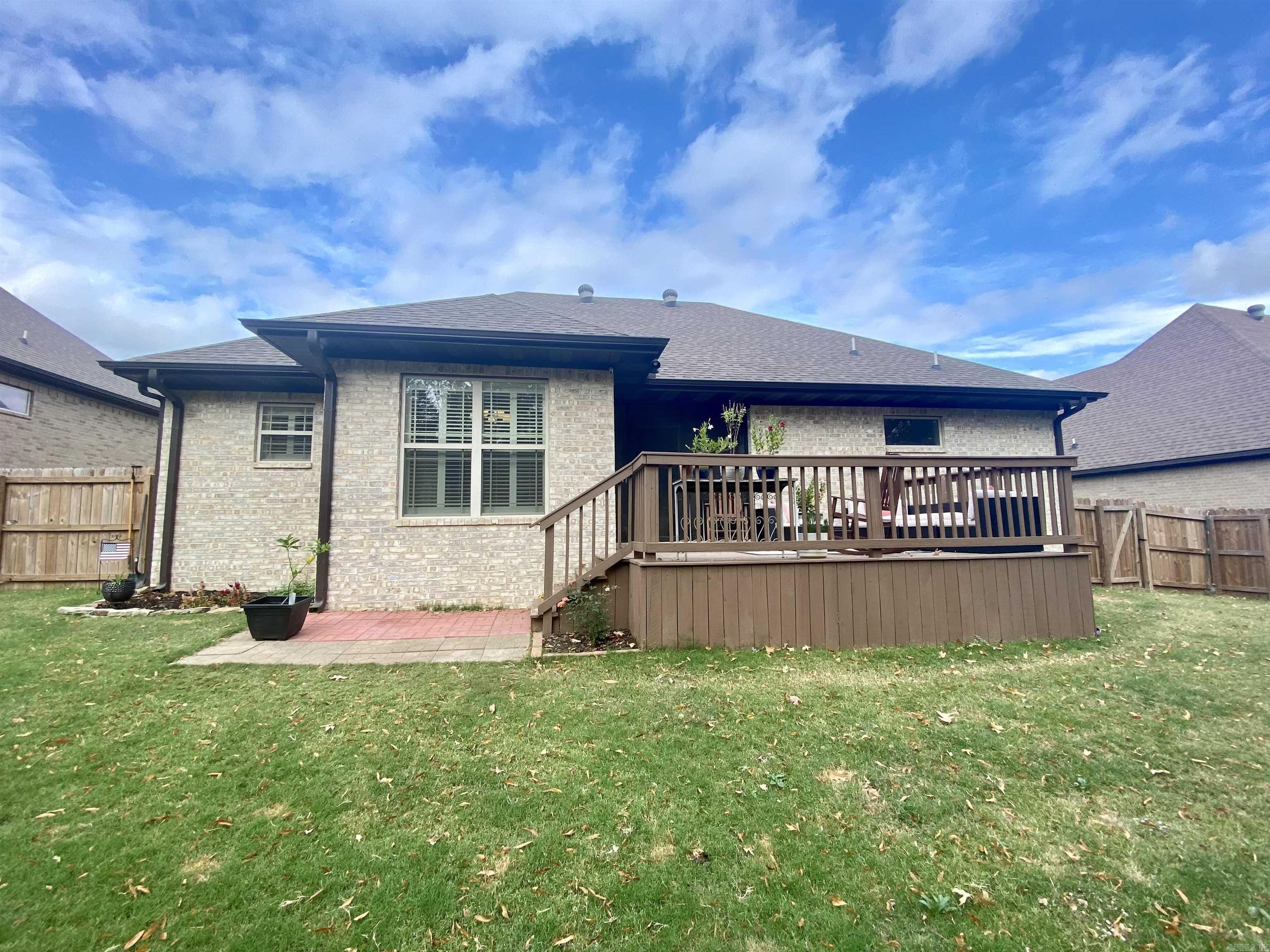 VALLEY VIEW MANOR - Residential