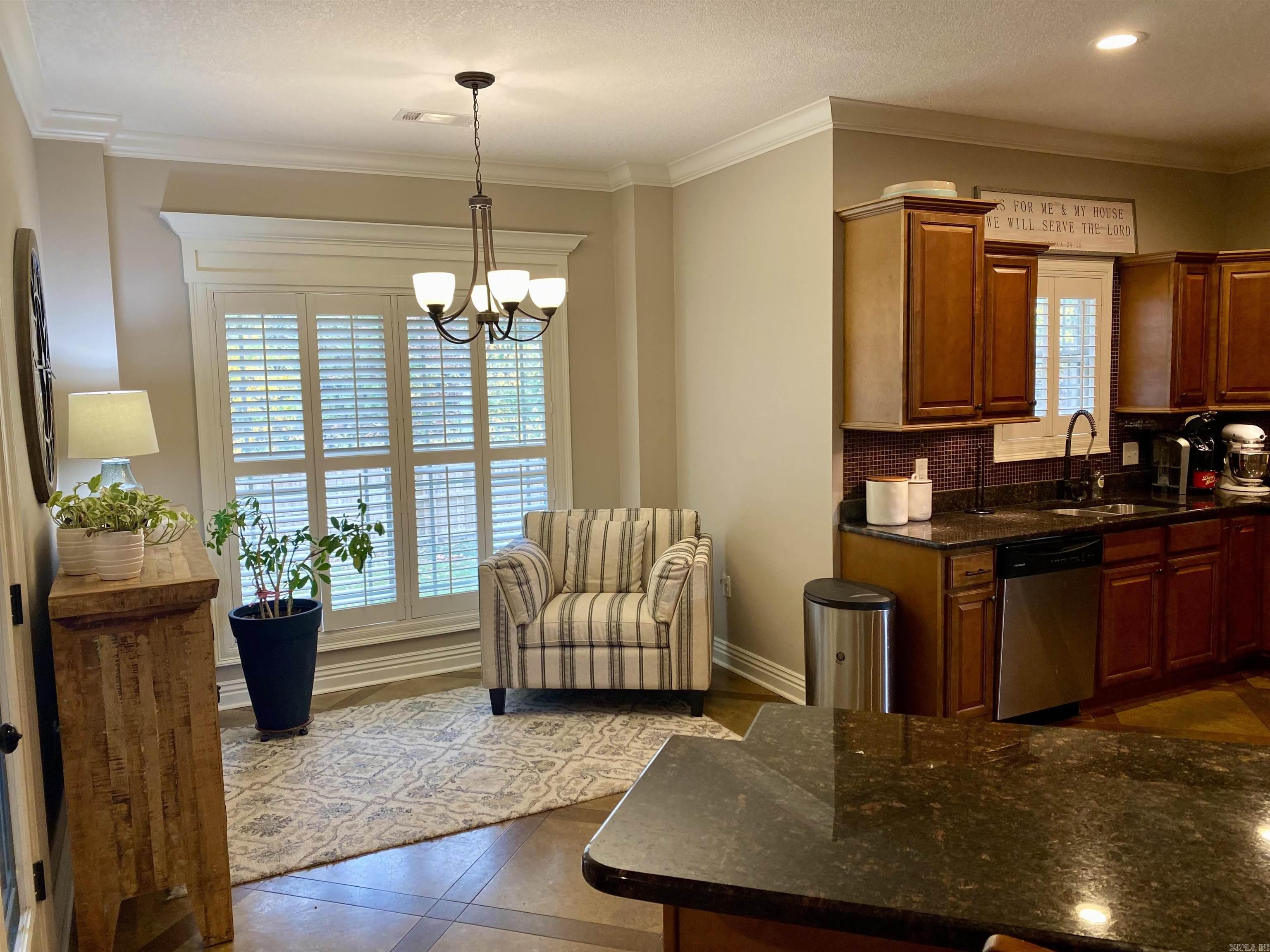 VALLEY VIEW MANOR - Residential